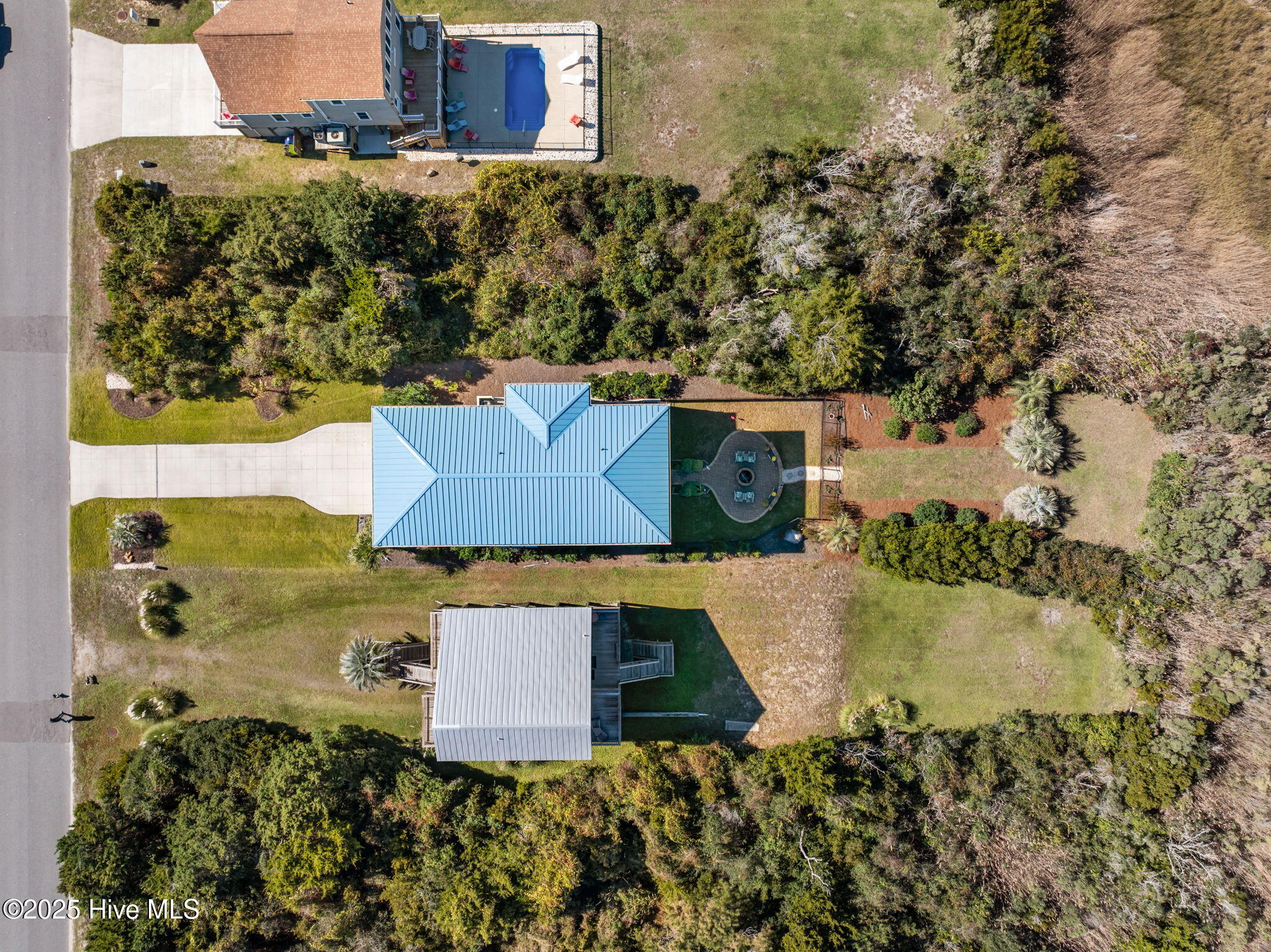 714 W Dolphin Drive