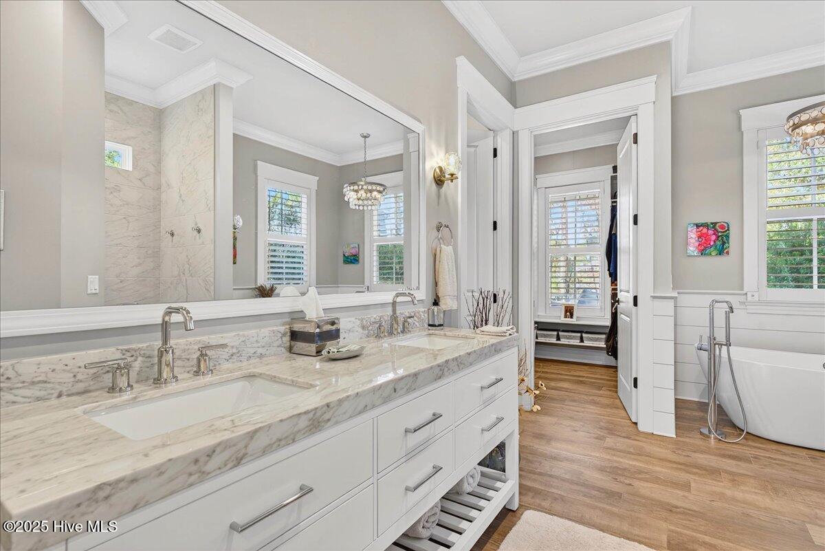 4308 Shelter Cove SE