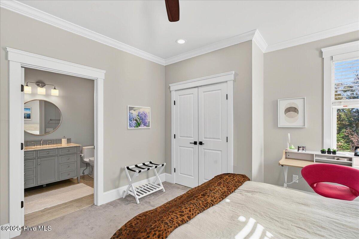 4308 Shelter Cove SE