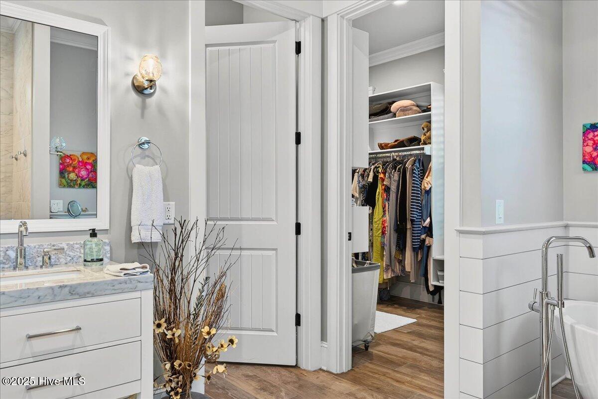 4308 Shelter Cove SE