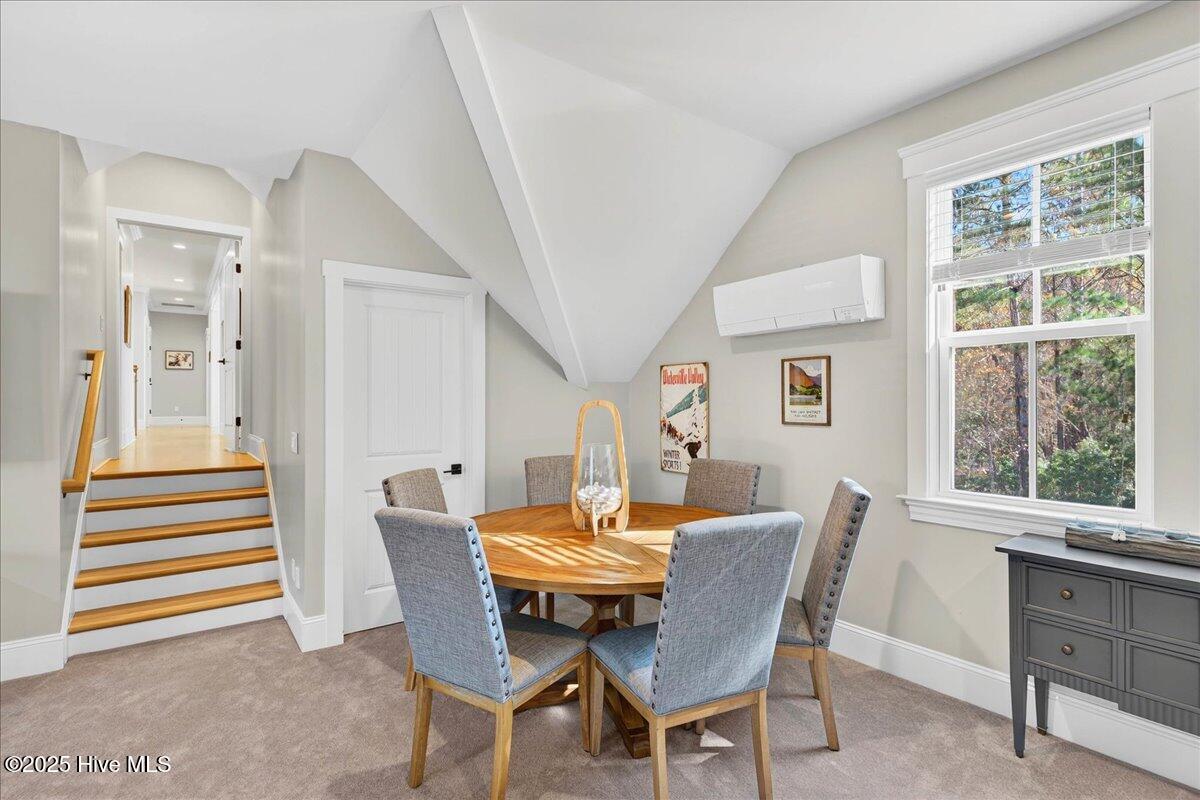 4308 Shelter Cove SE