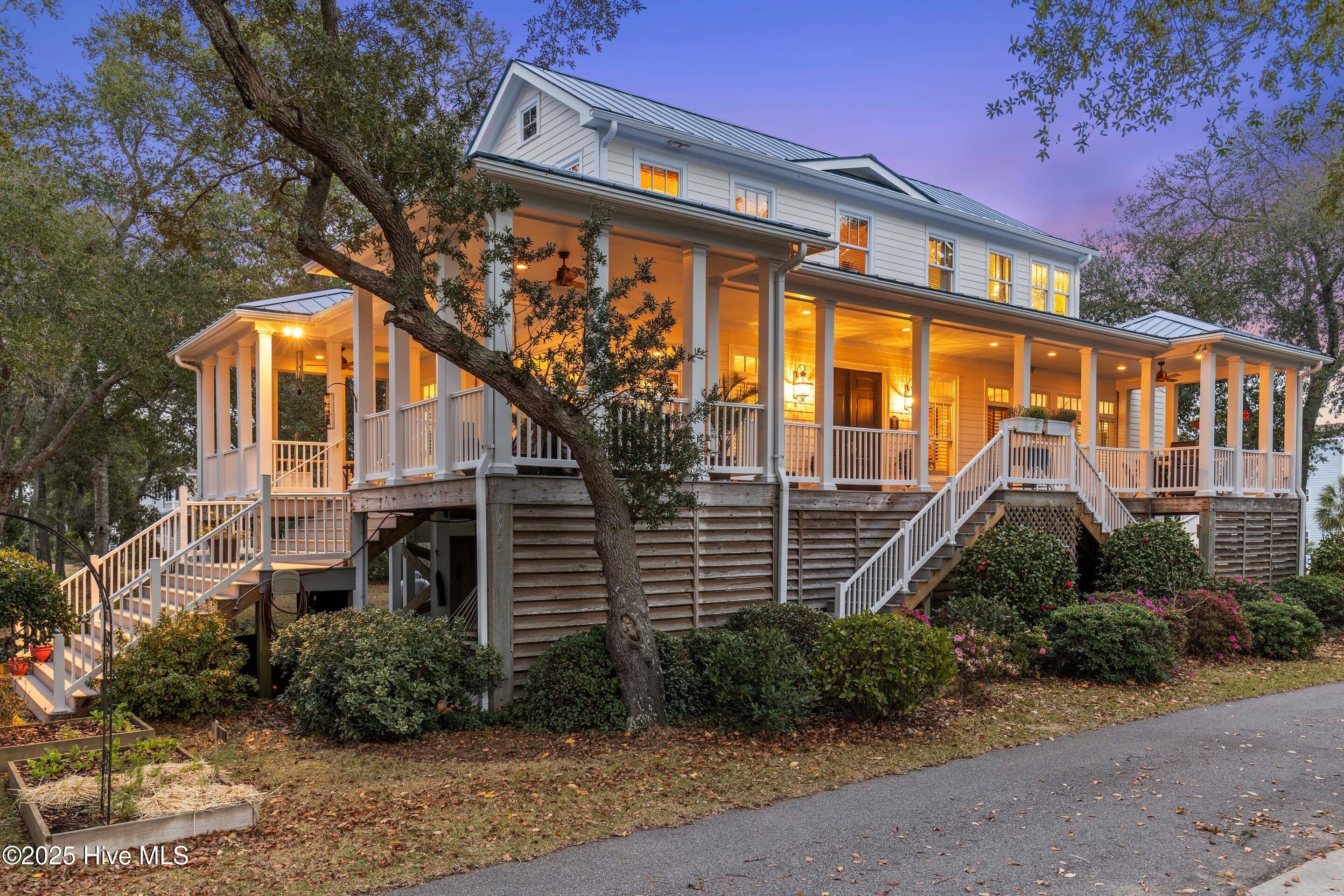 116 SW Yacht Drive