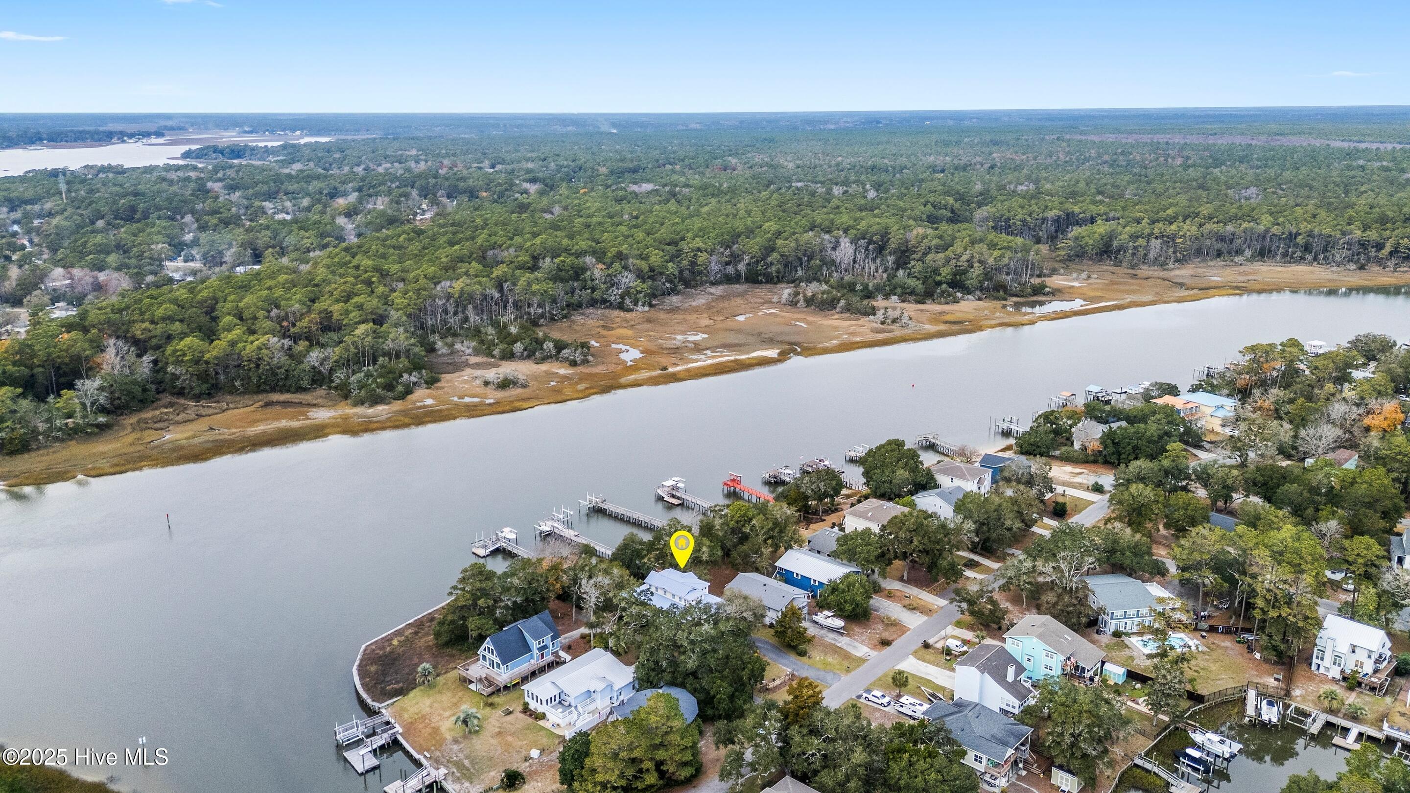 116 SW Yacht Drive