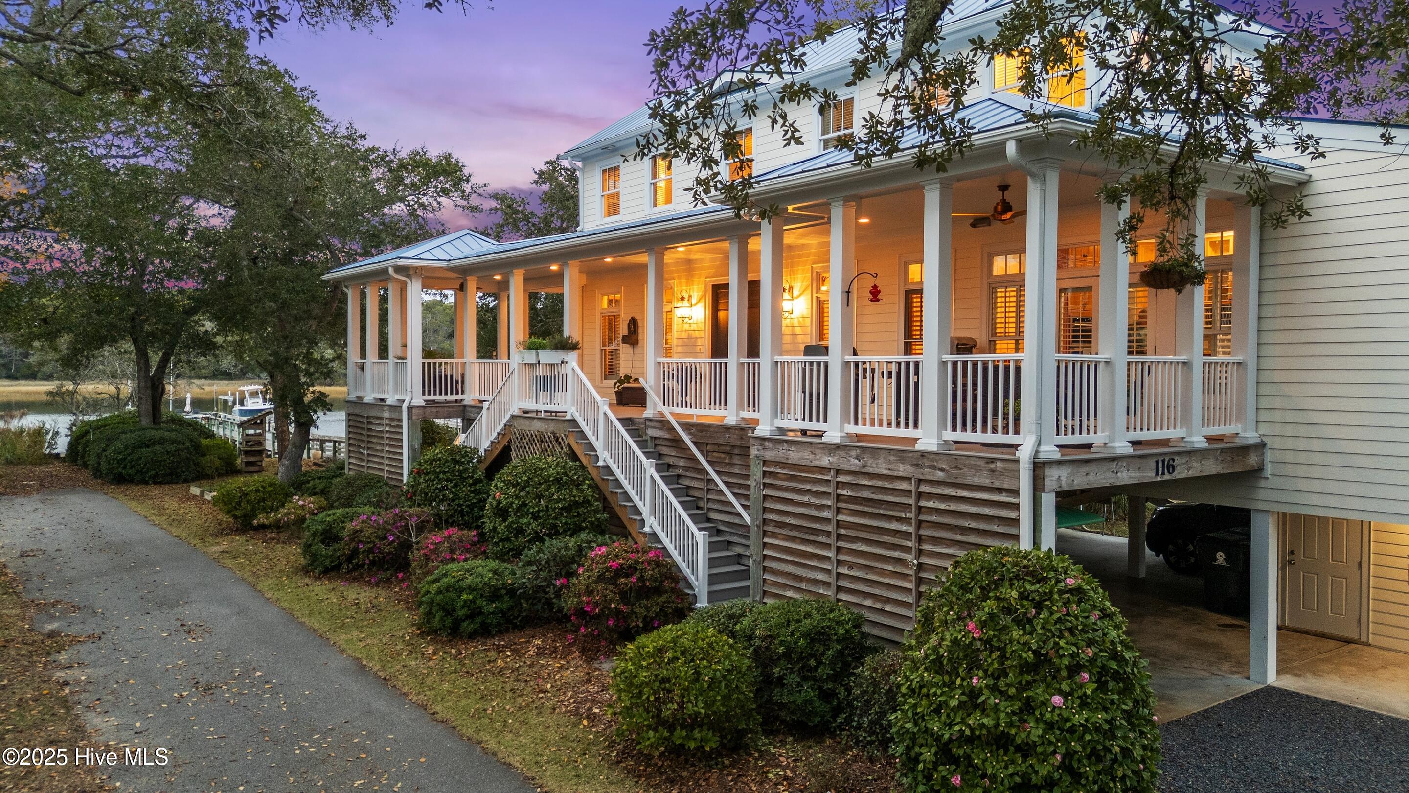 116 SW Yacht Drive