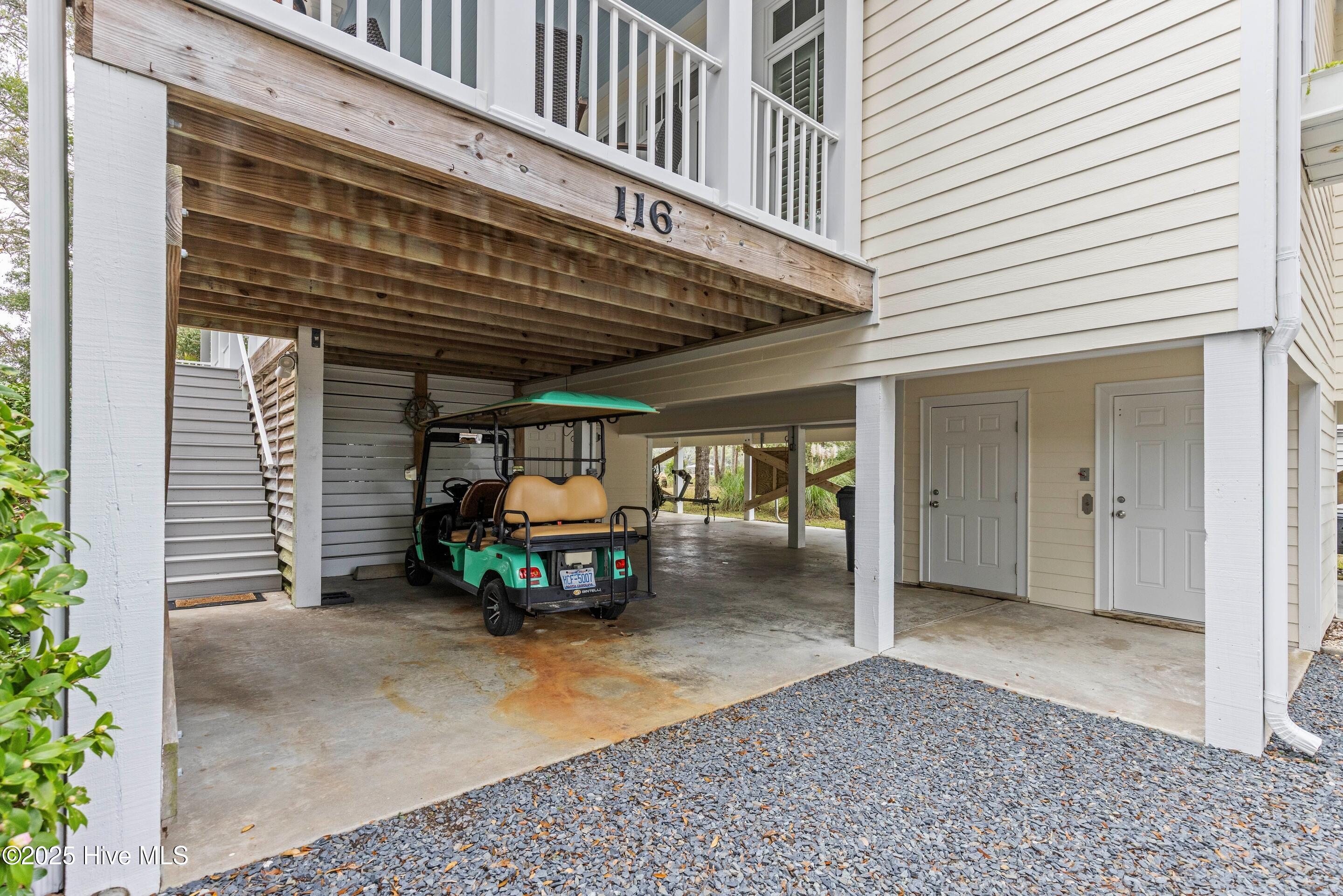 116 SW Yacht Drive