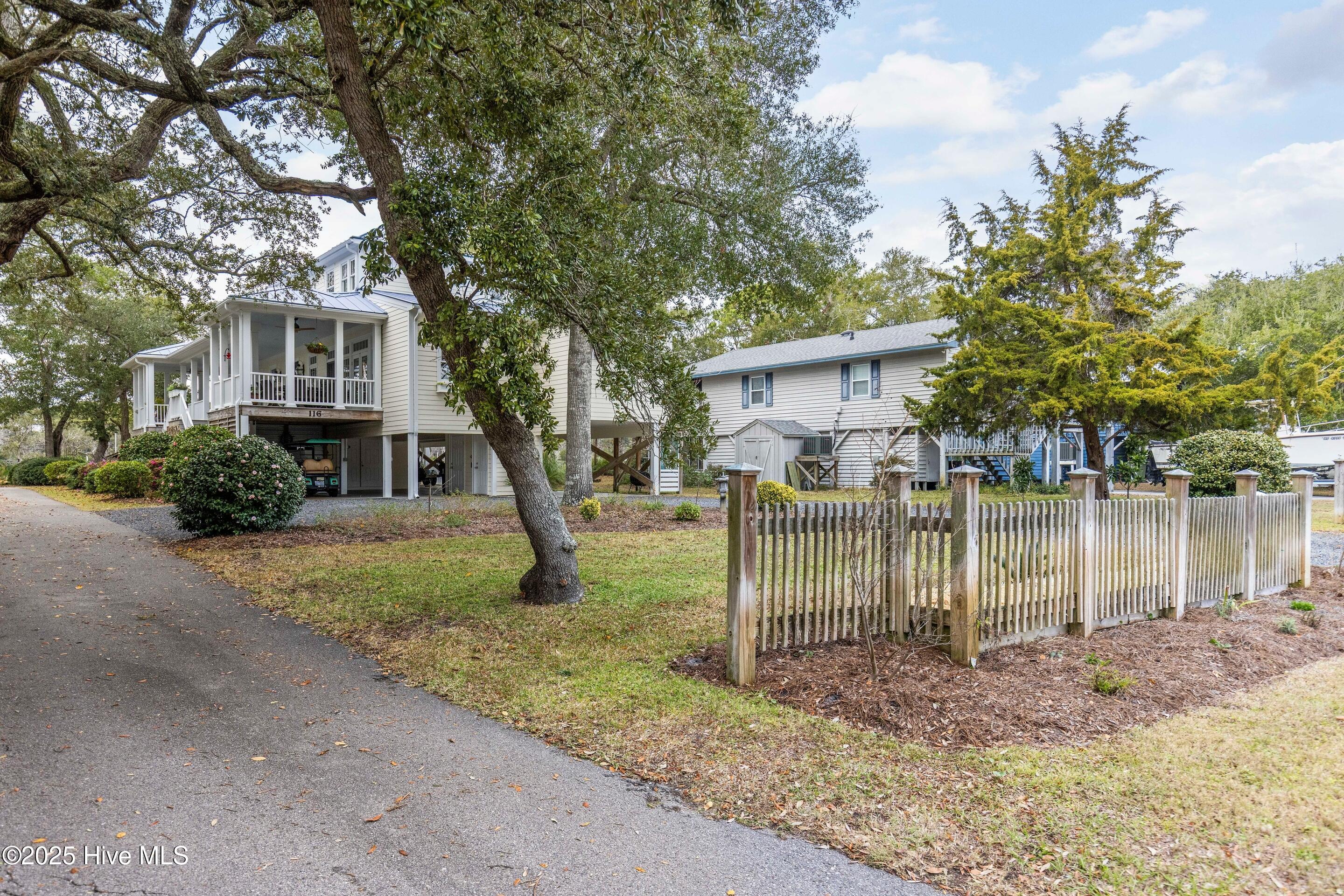 116 SW Yacht Drive