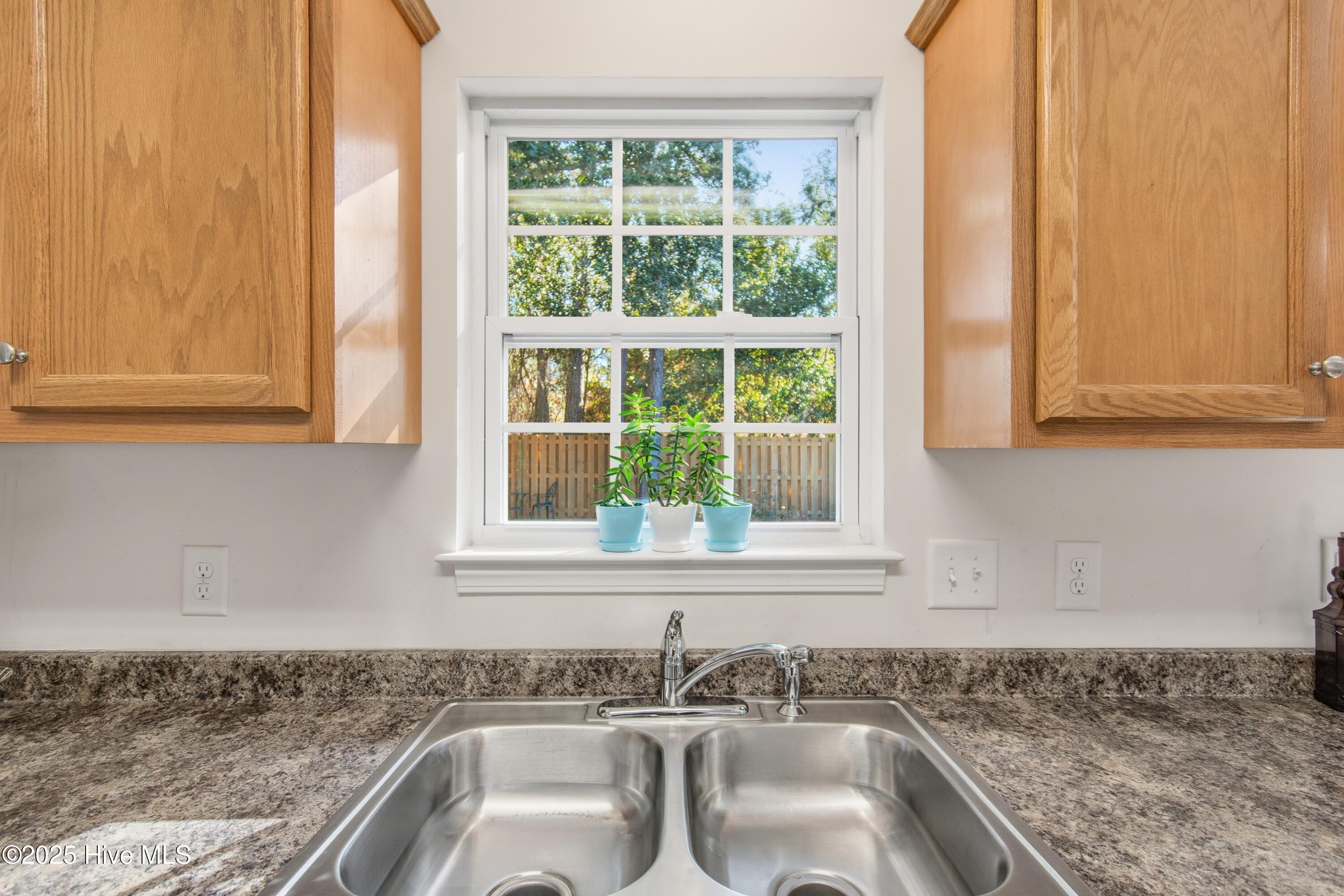 928 Bobby Brown Circle