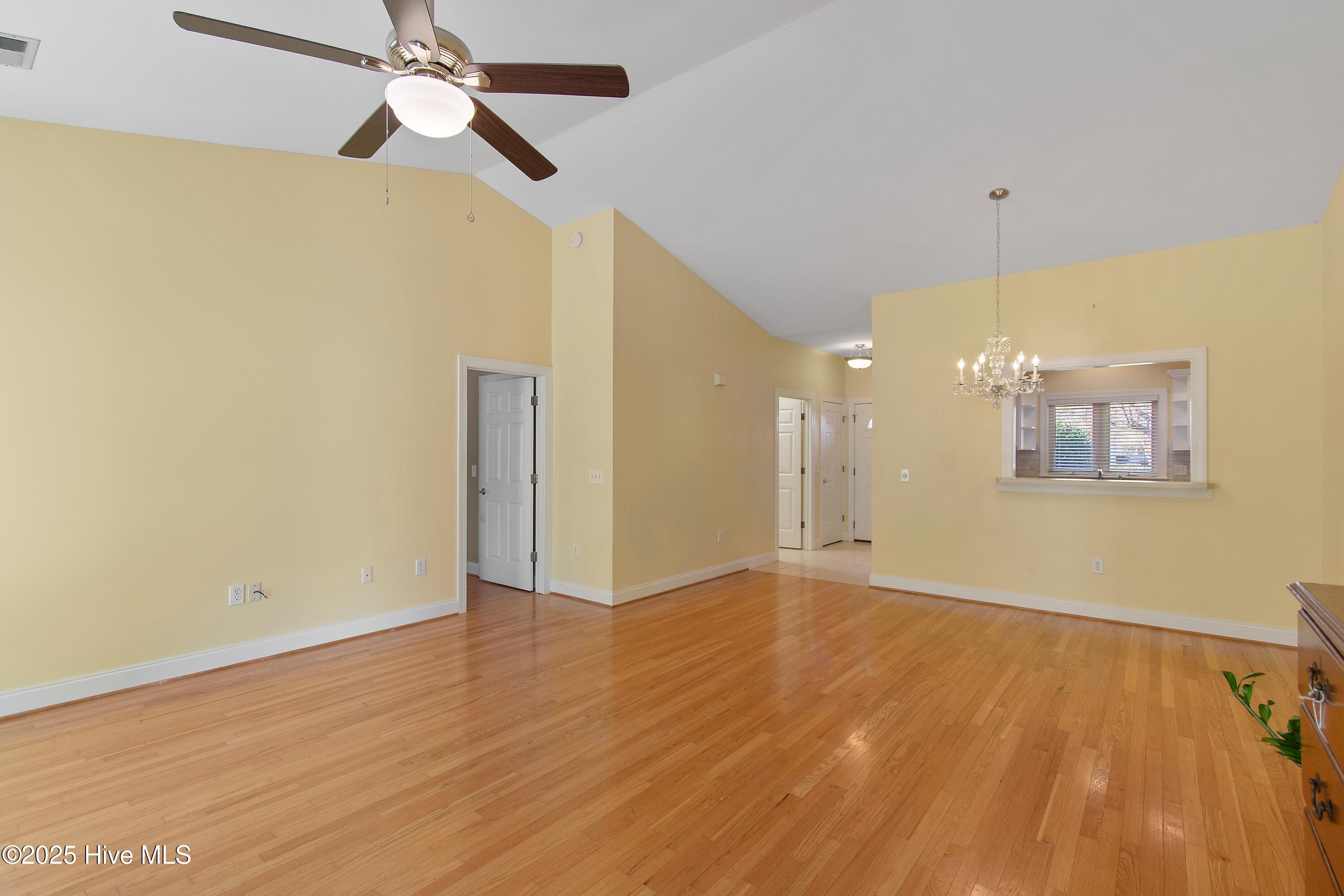 26 Forest Oaks Drive