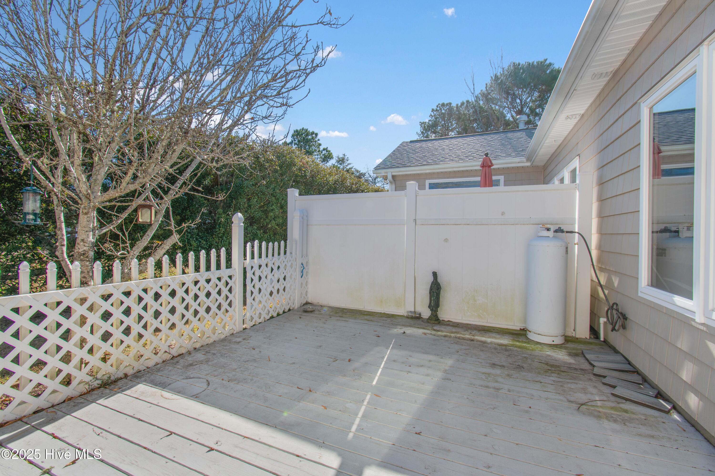 26 Forest Oaks Drive