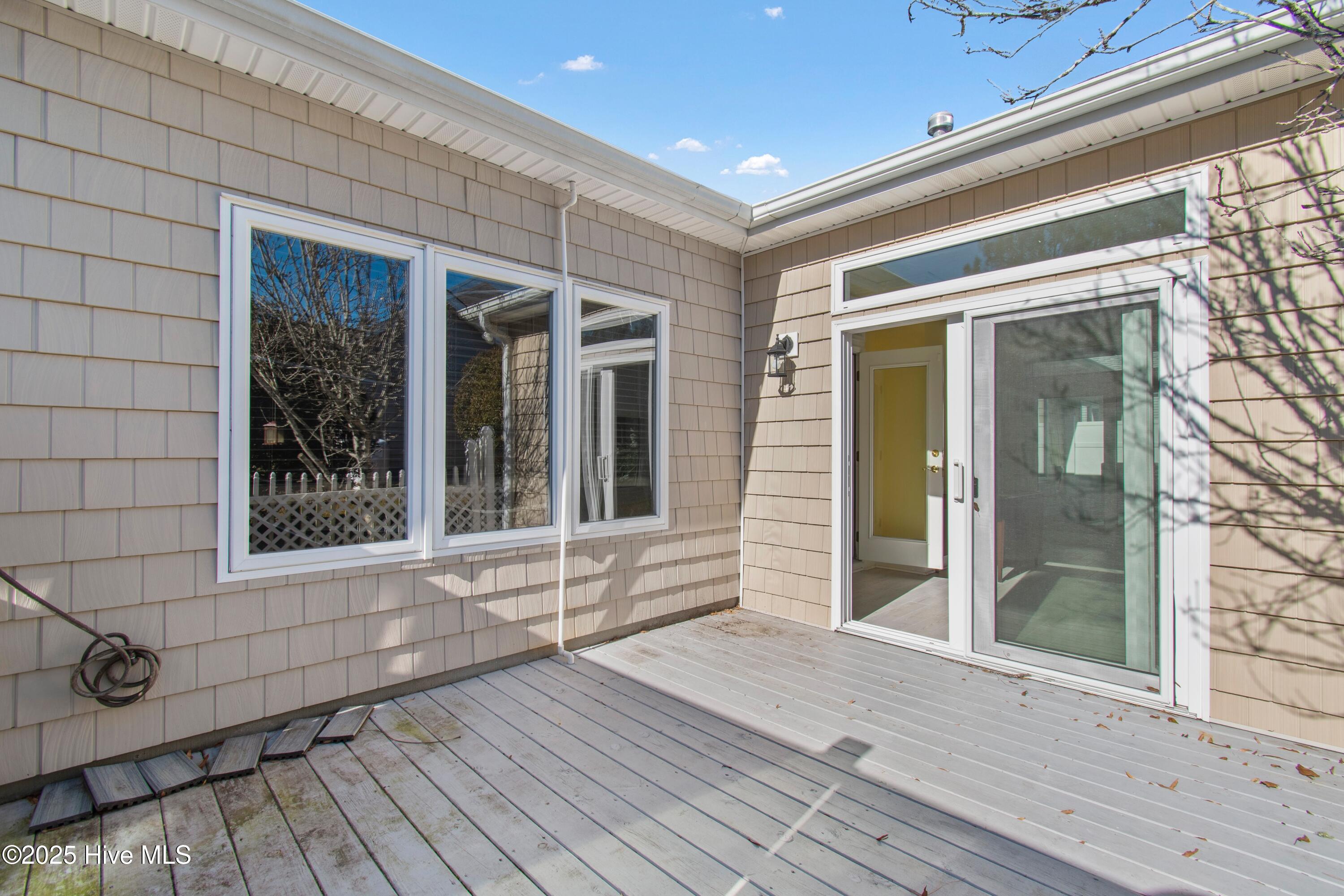 26 Forest Oaks Drive