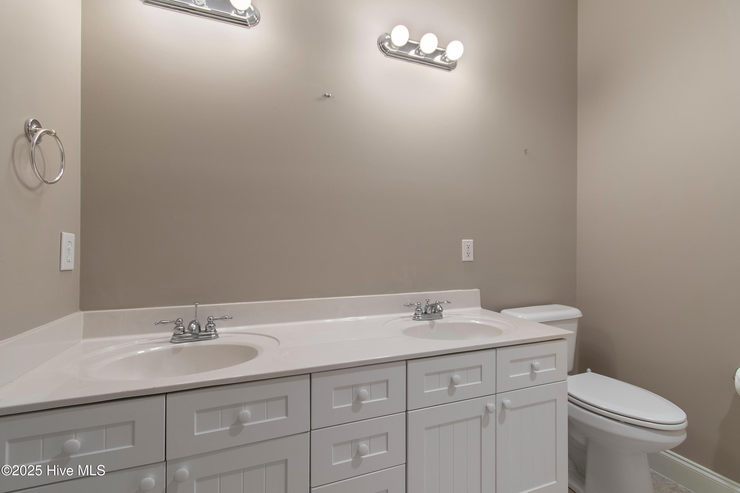 26 Forest Oaks Drive