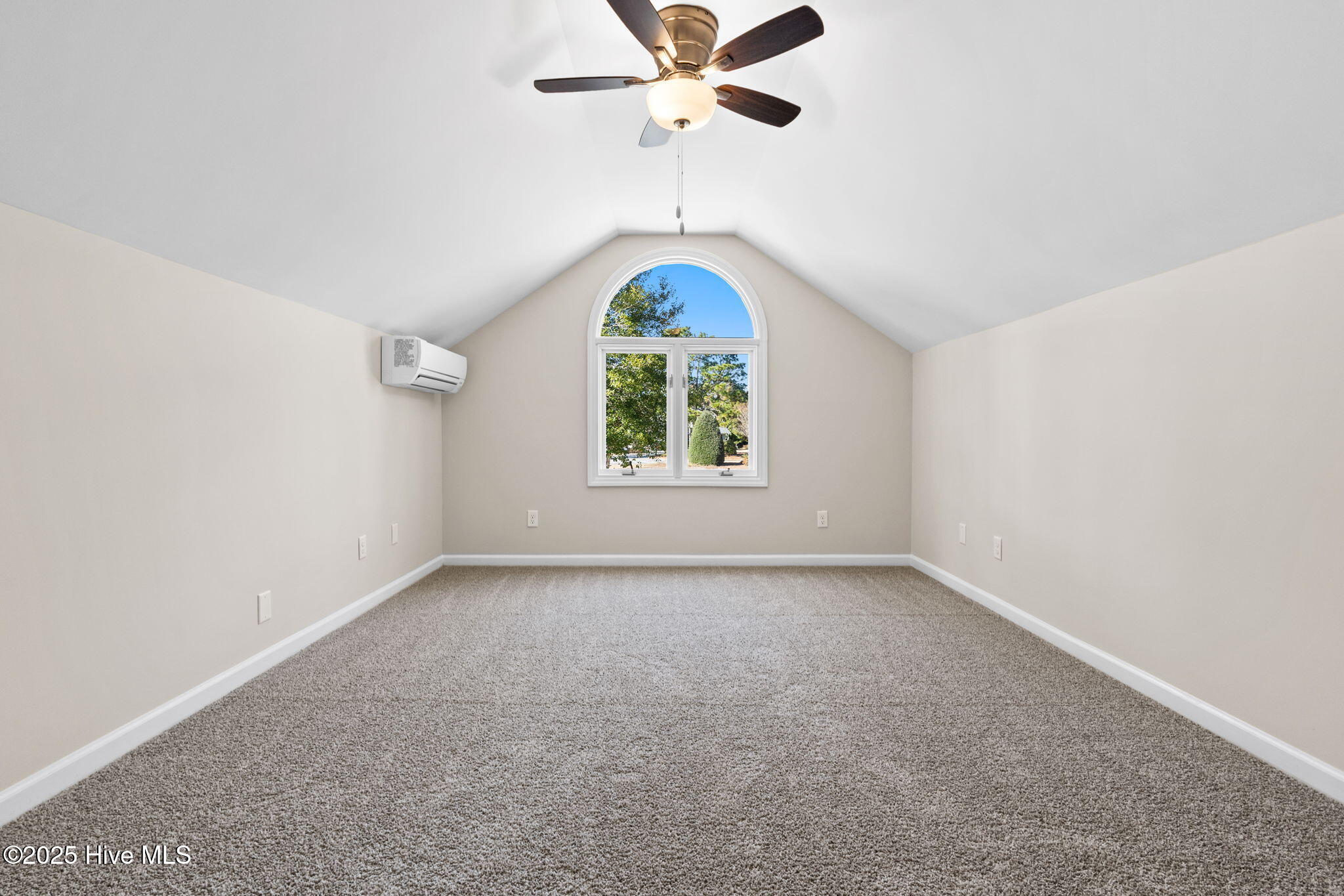 3223 St Andrews Circle SE