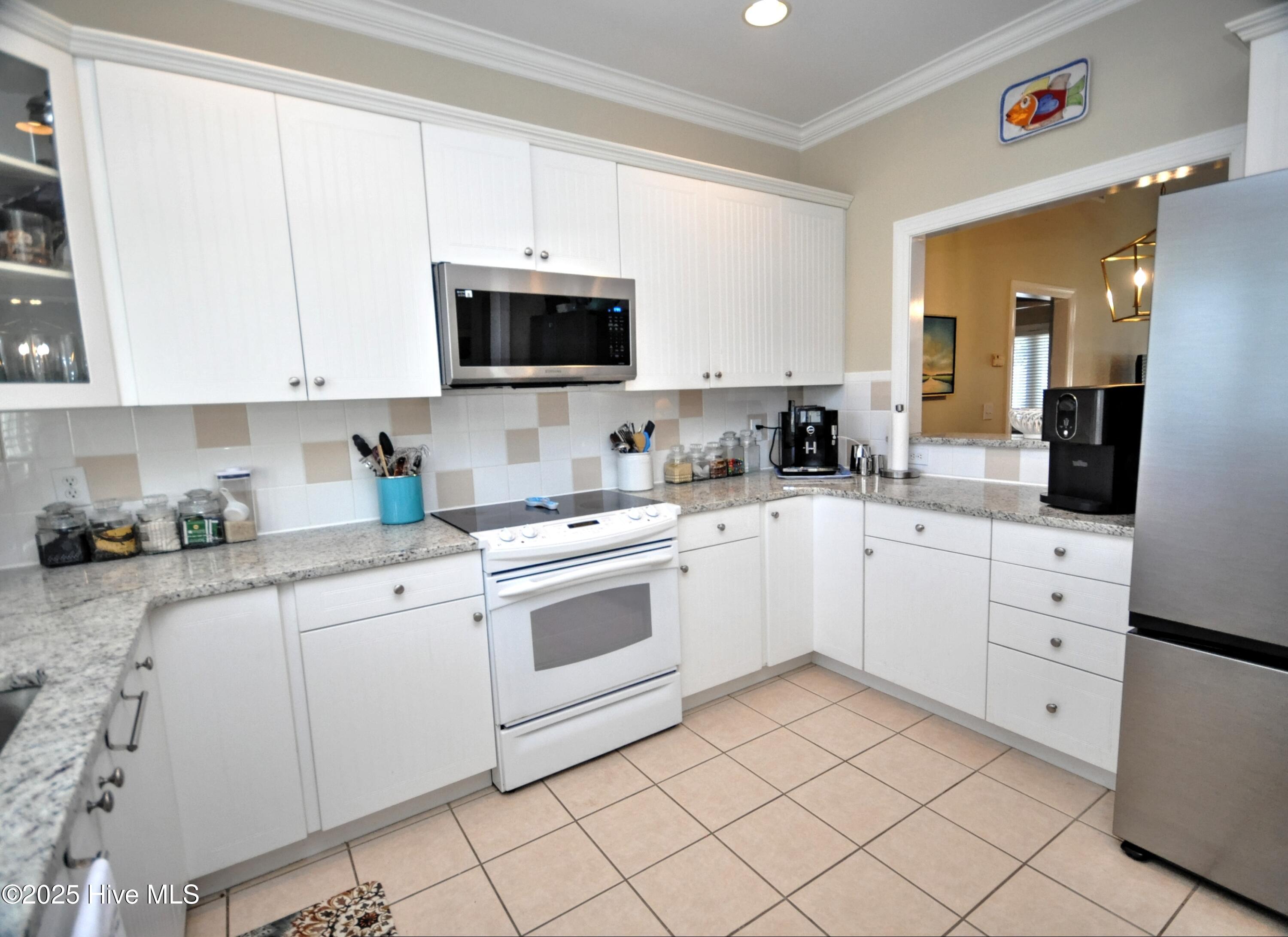 37 Forest Oaks Drive