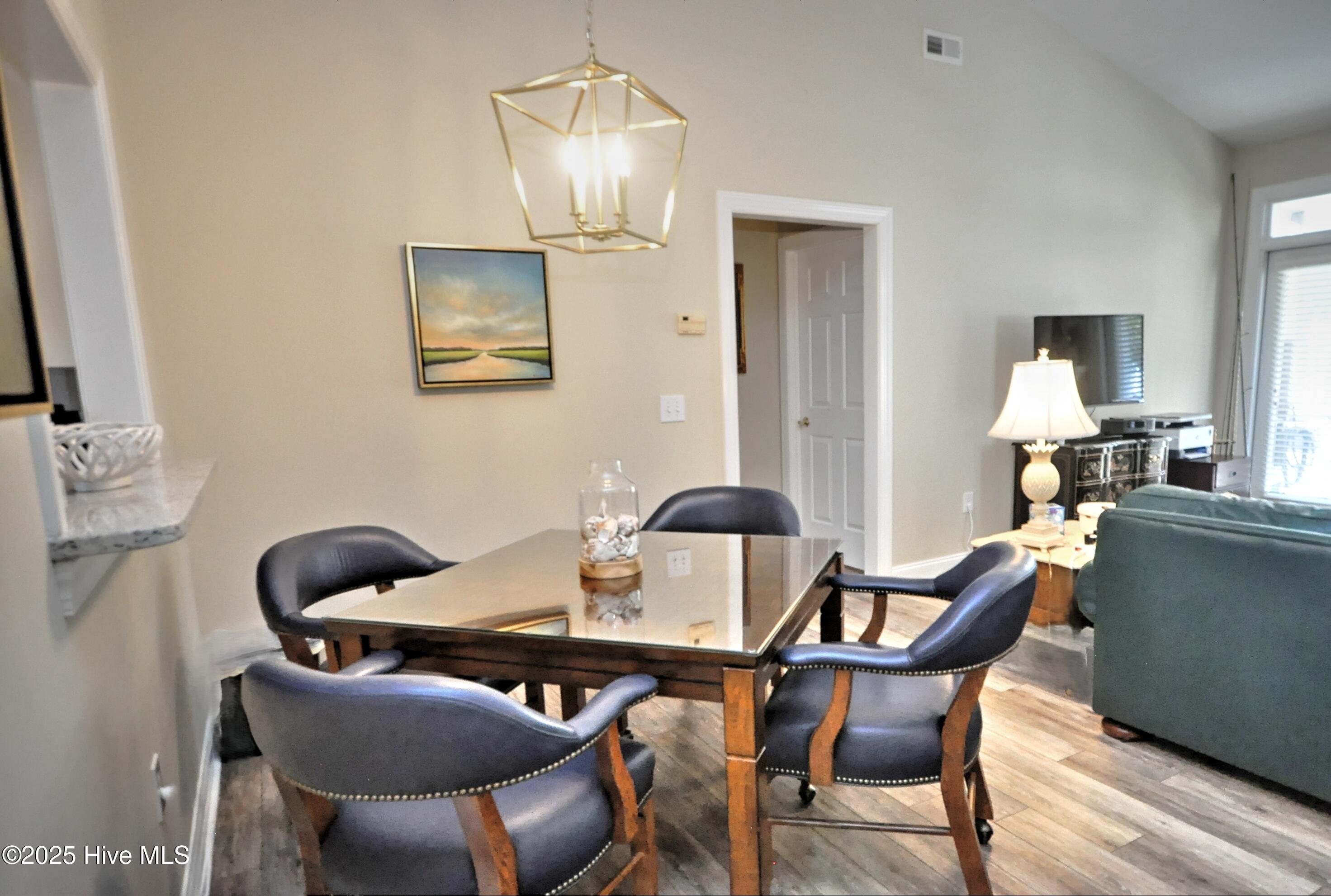 37 Forest Oaks Drive