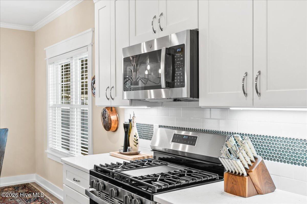 458 Raven Glen Drive