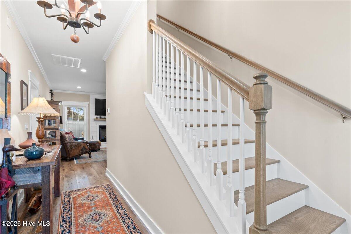 458 Raven Glen Drive