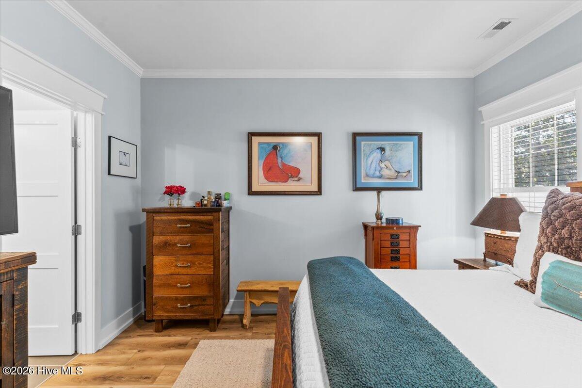 458 Raven Glen Drive