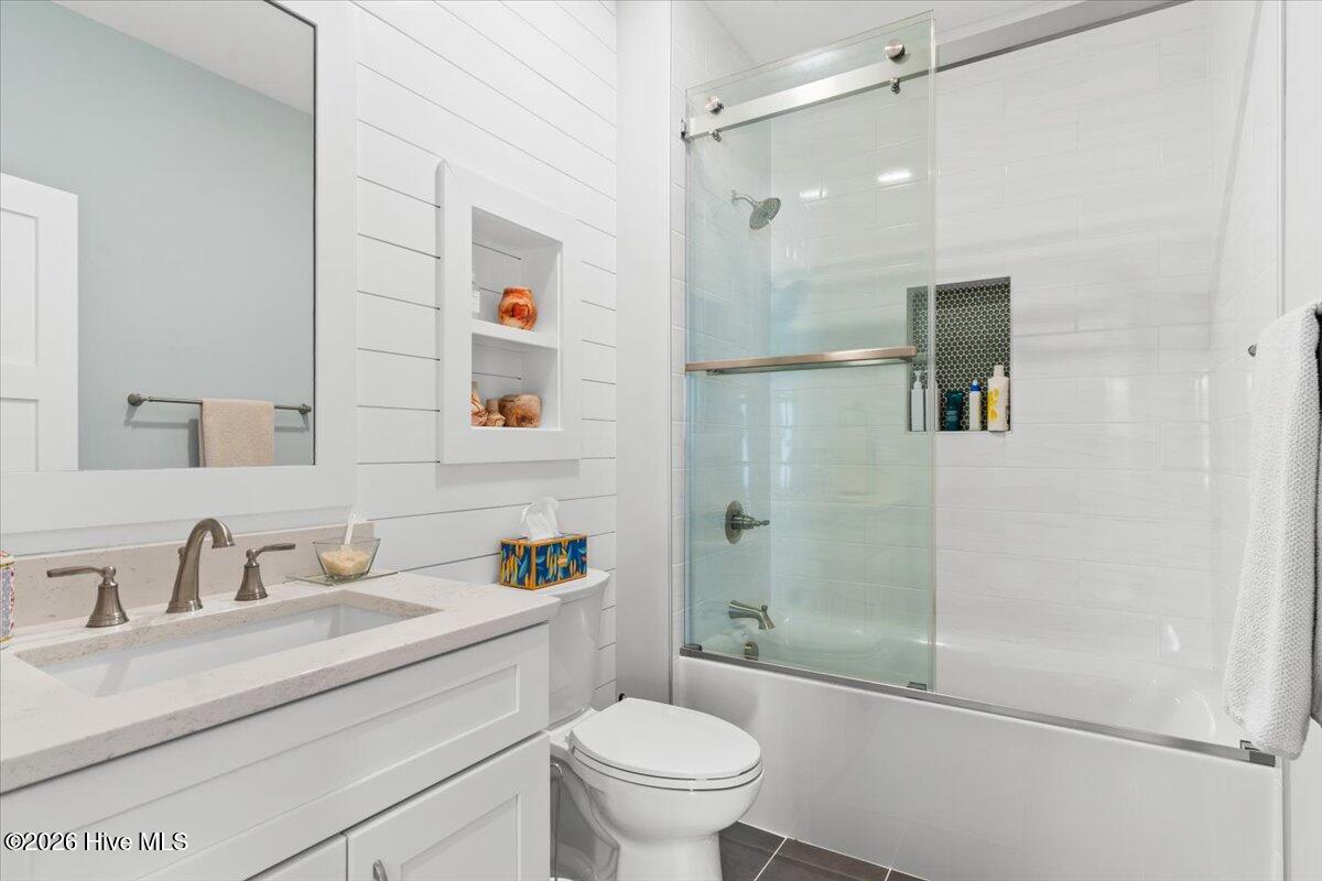 458 Raven Glen Drive