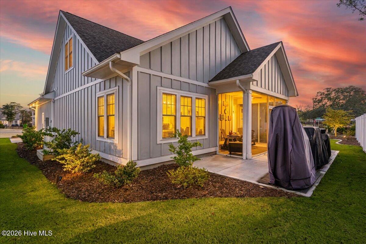 458 Raven Glen Drive