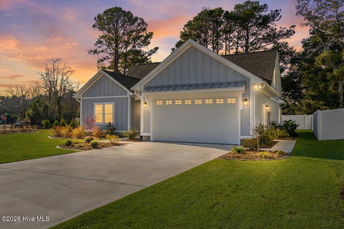 458 Raven Glen Drive