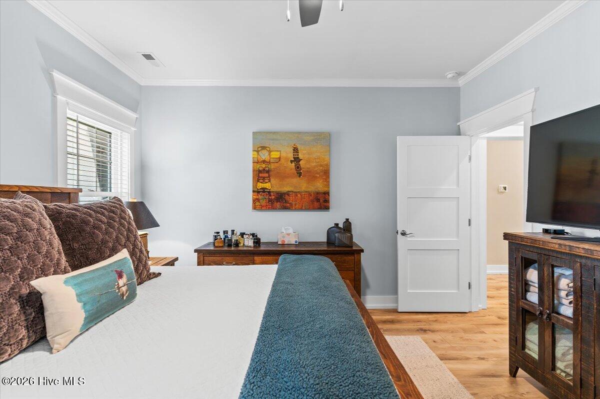 458 Raven Glen Drive