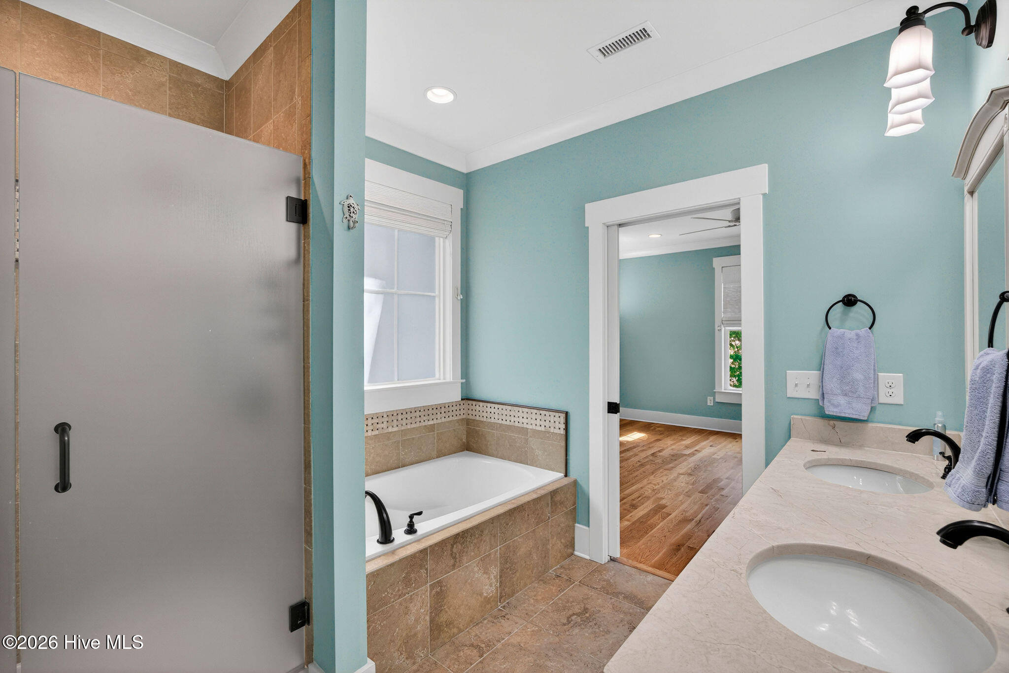 229 NE 43rd Street