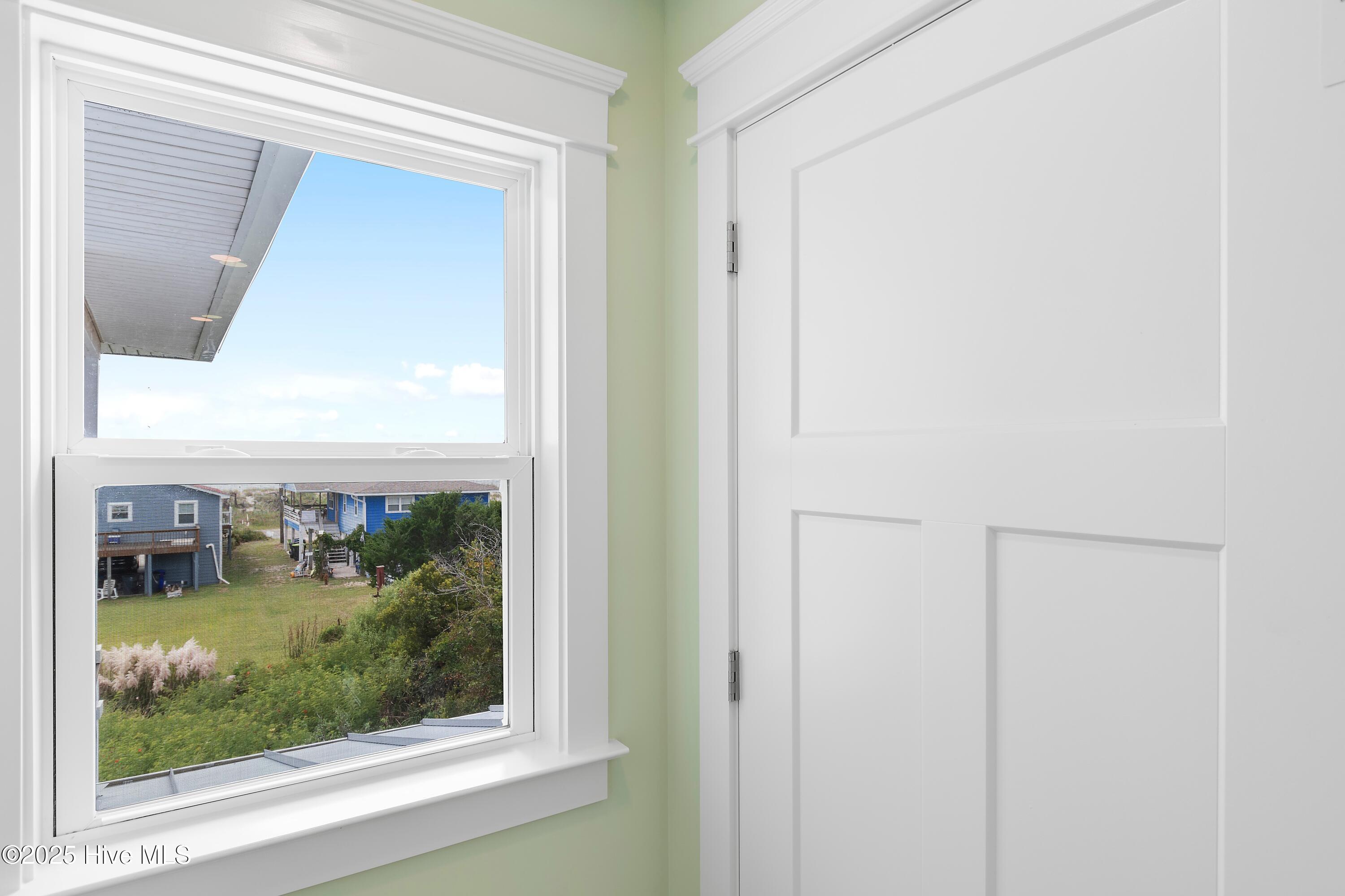 5515 E Pelican Drive