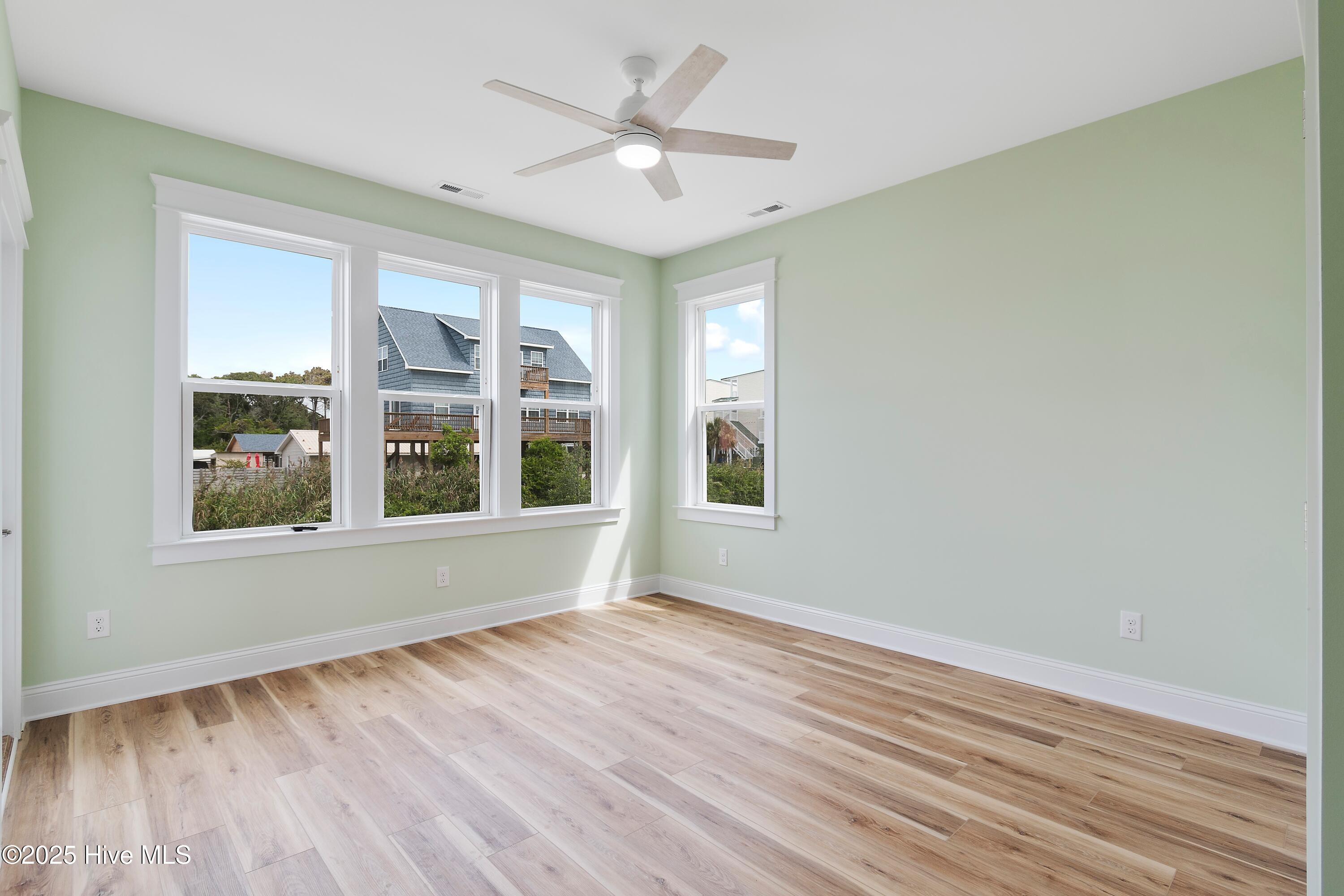 5515 E Pelican Drive