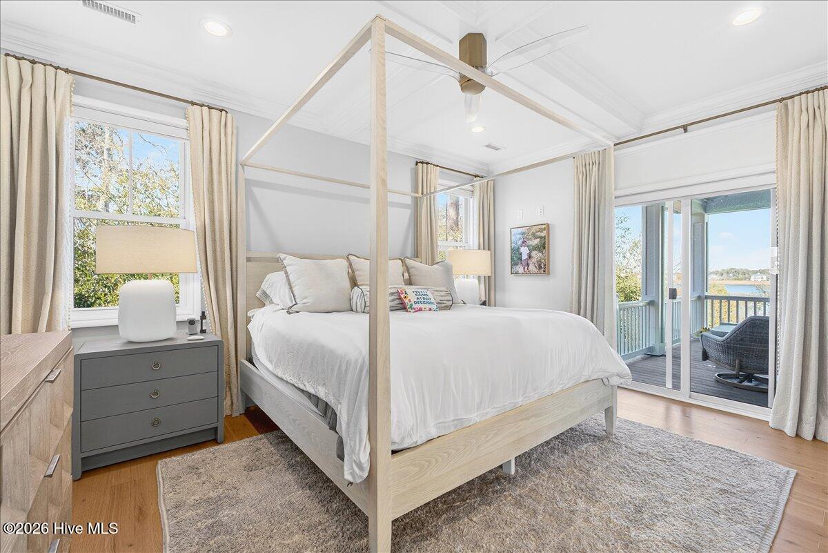 102 Lucas Cove
