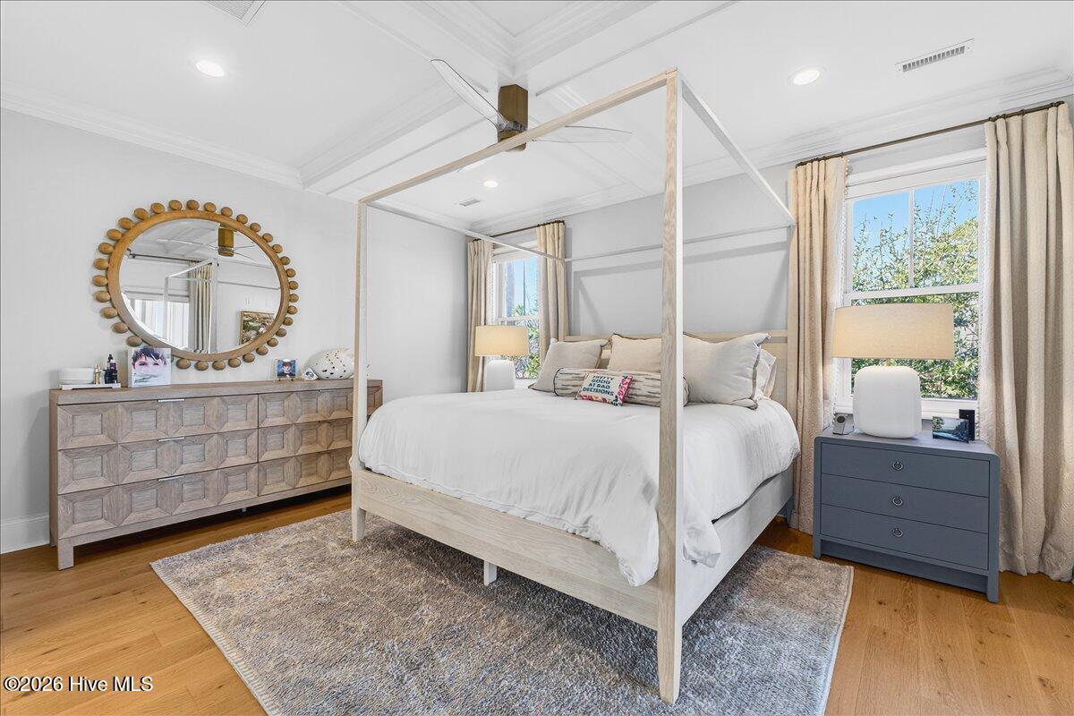 102 Lucas Cove