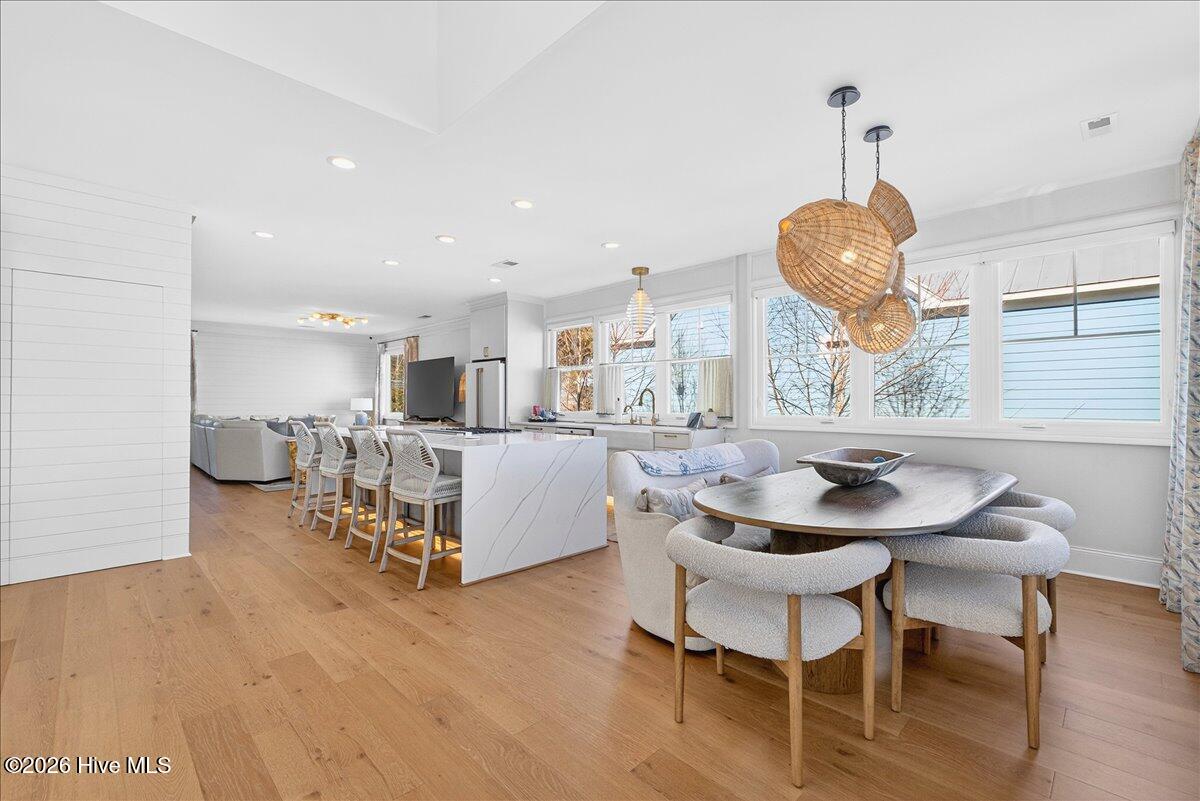 102 Lucas Cove