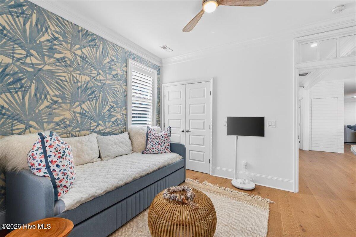 102 Lucas Cove