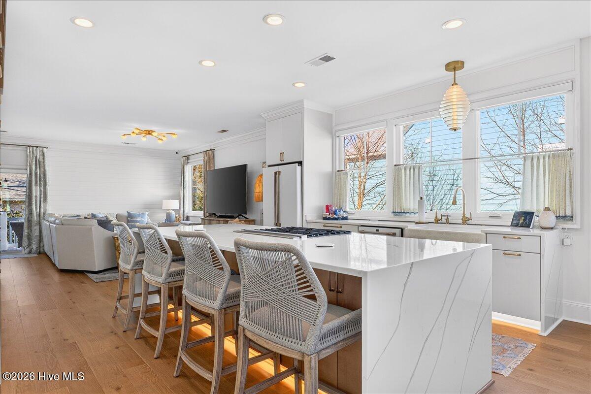 102 Lucas Cove
