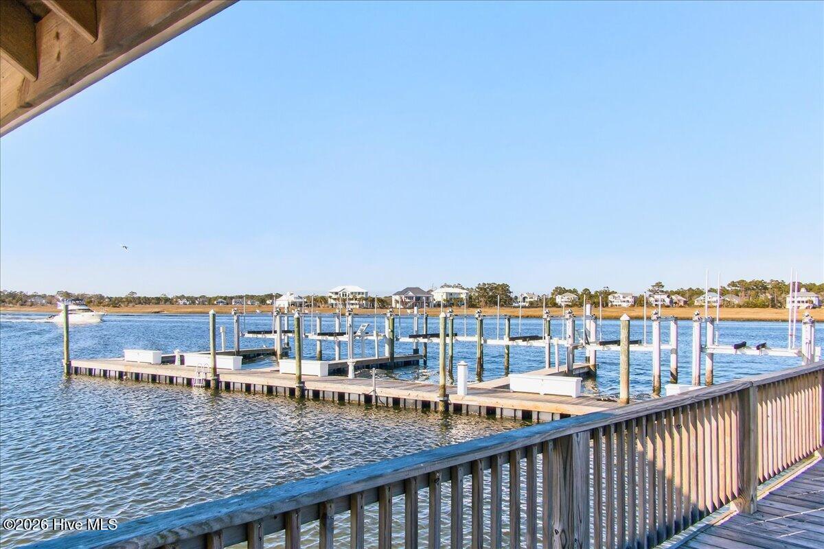 102 Lucas Cove