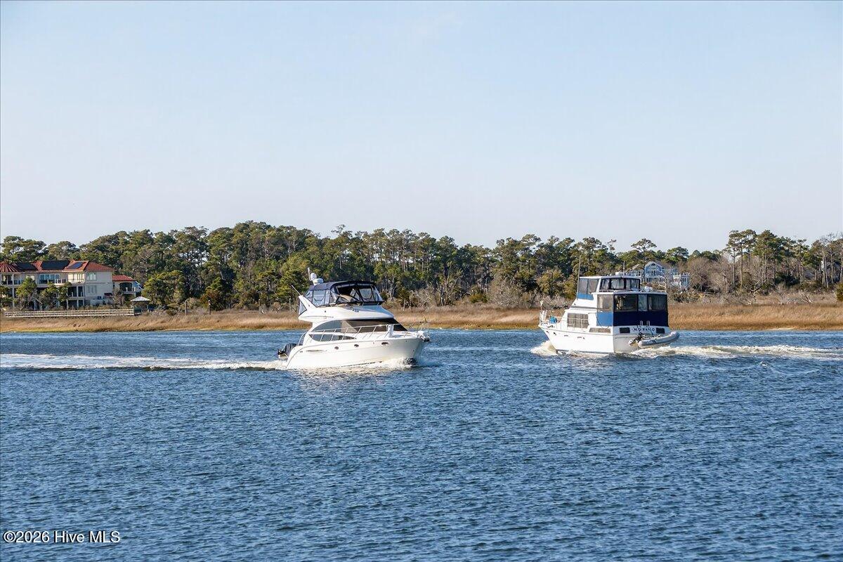 102 Lucas Cove