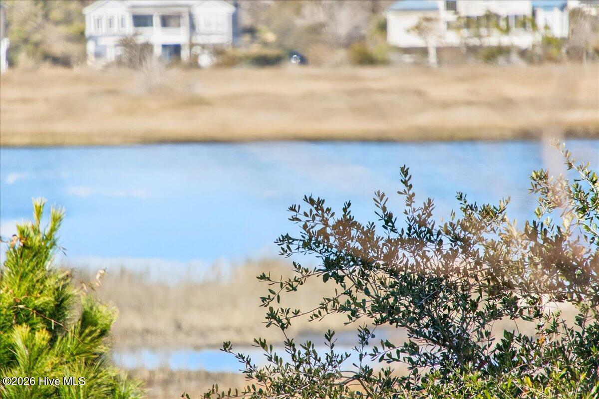 102 Lucas Cove
