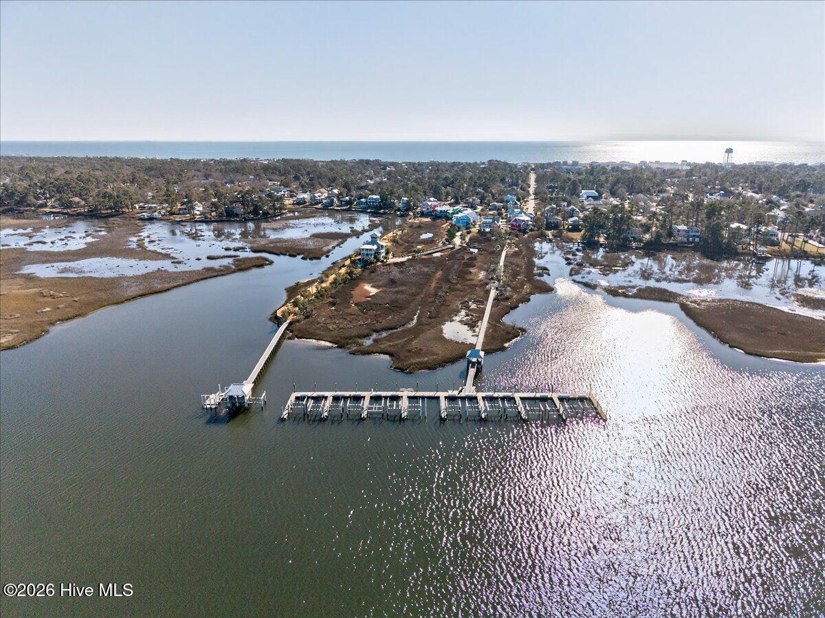 102 Lucas Cove