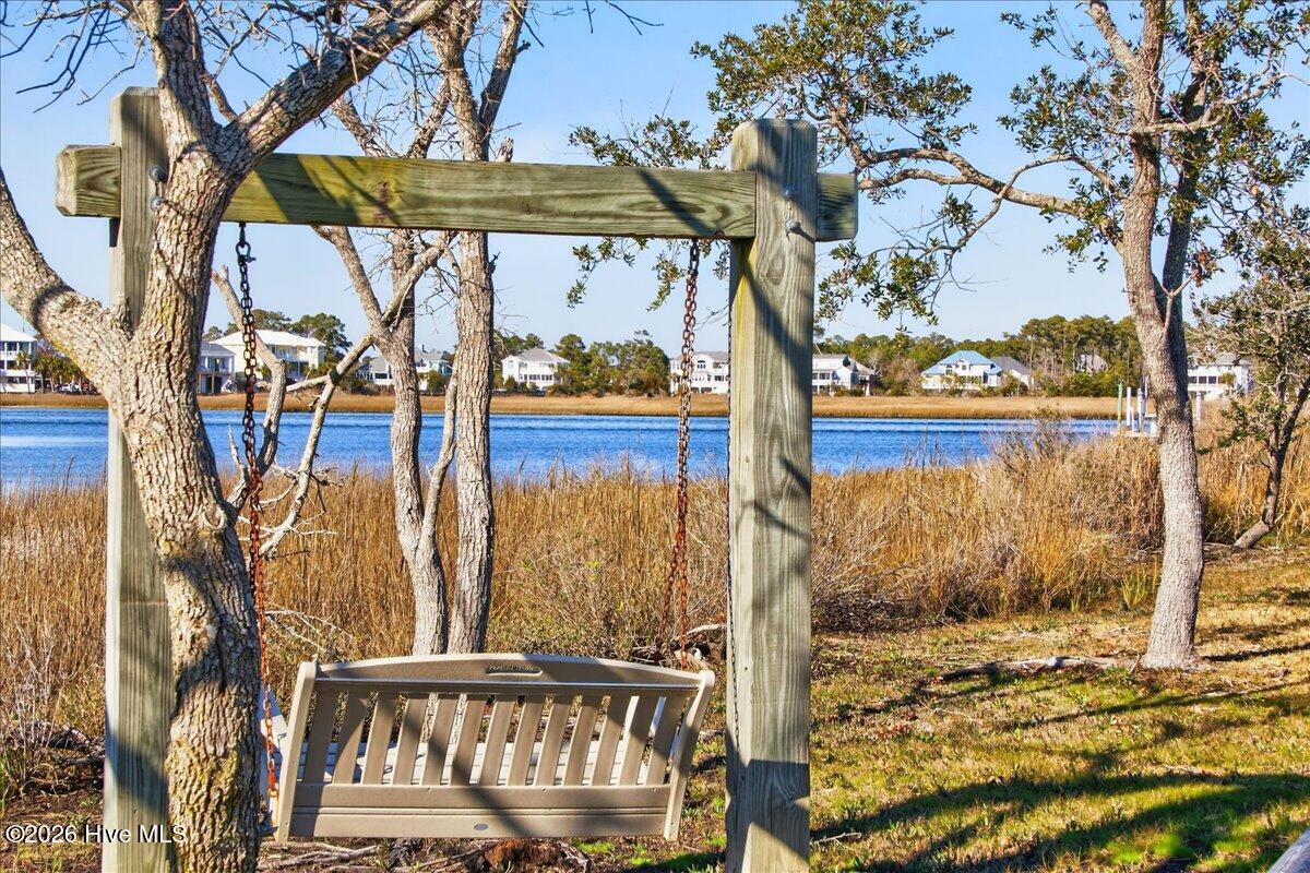102 Lucas Cove