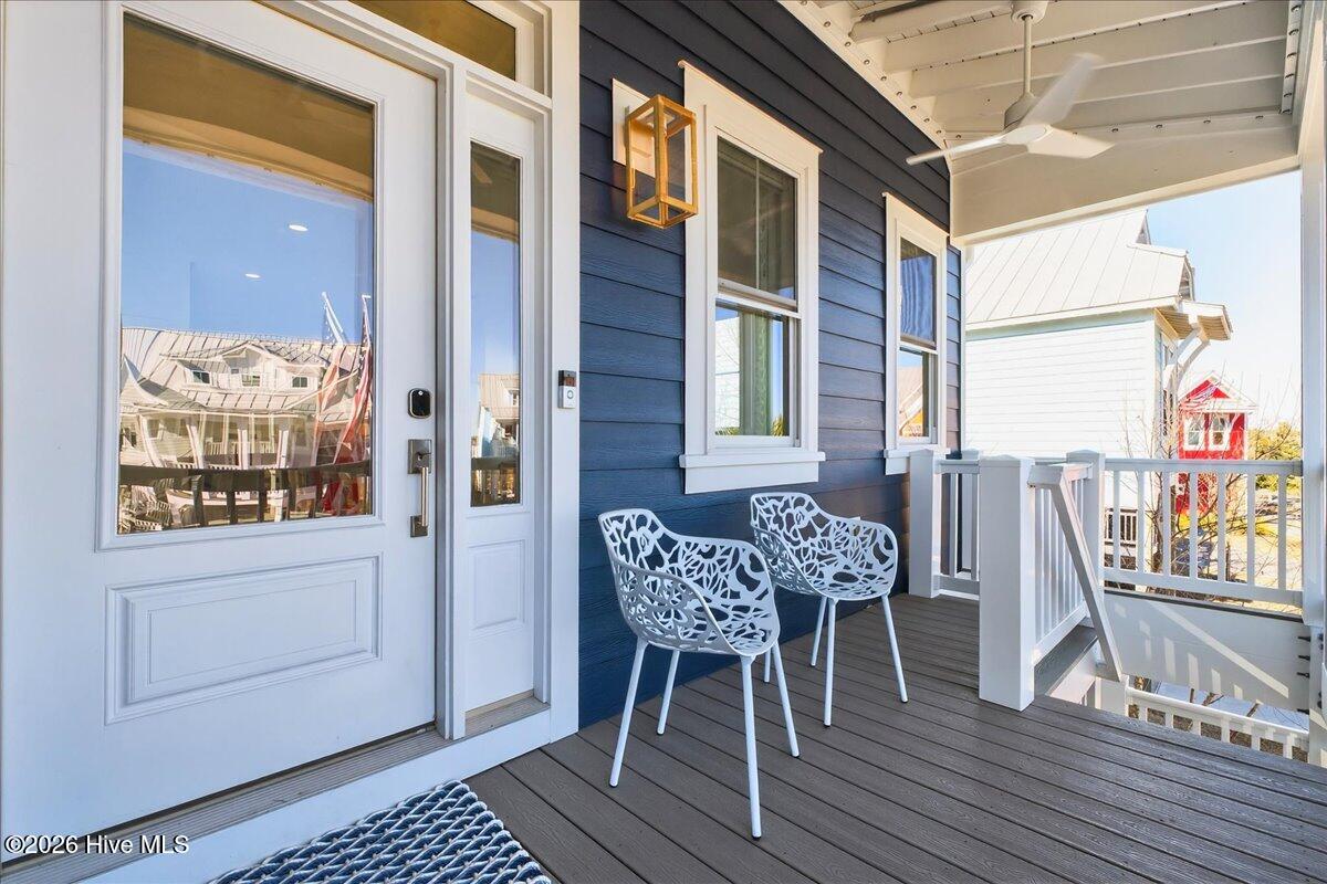 102 Lucas Cove