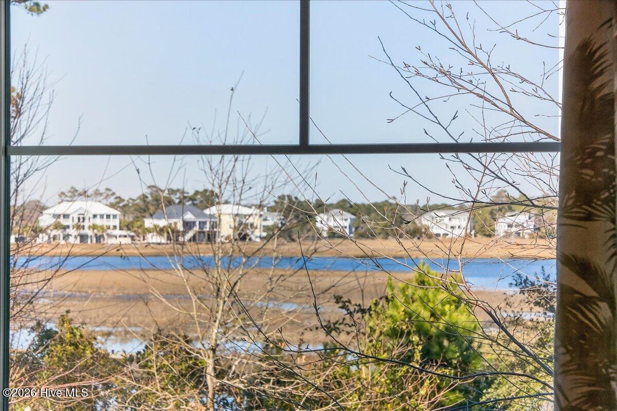 102 Lucas Cove