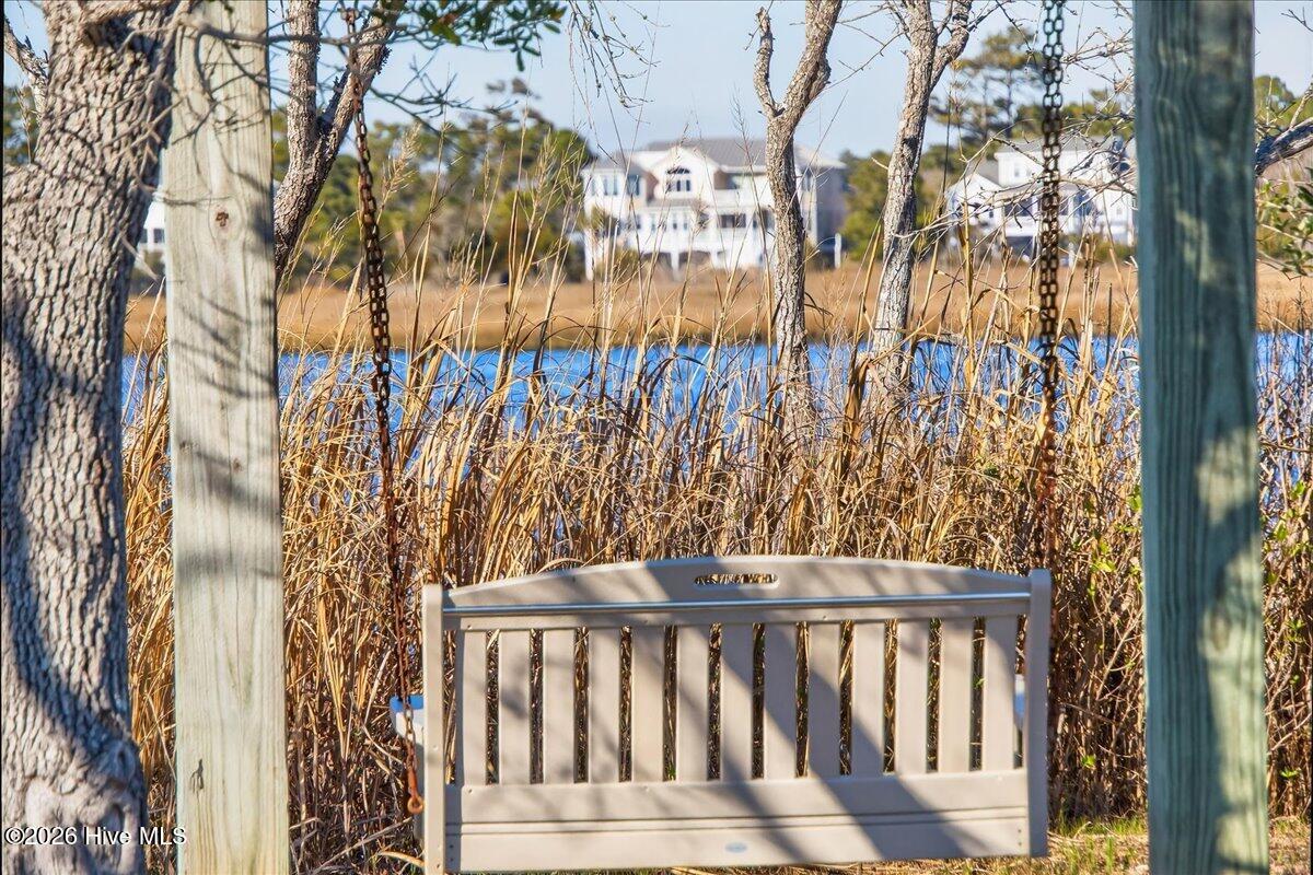 102 Lucas Cove