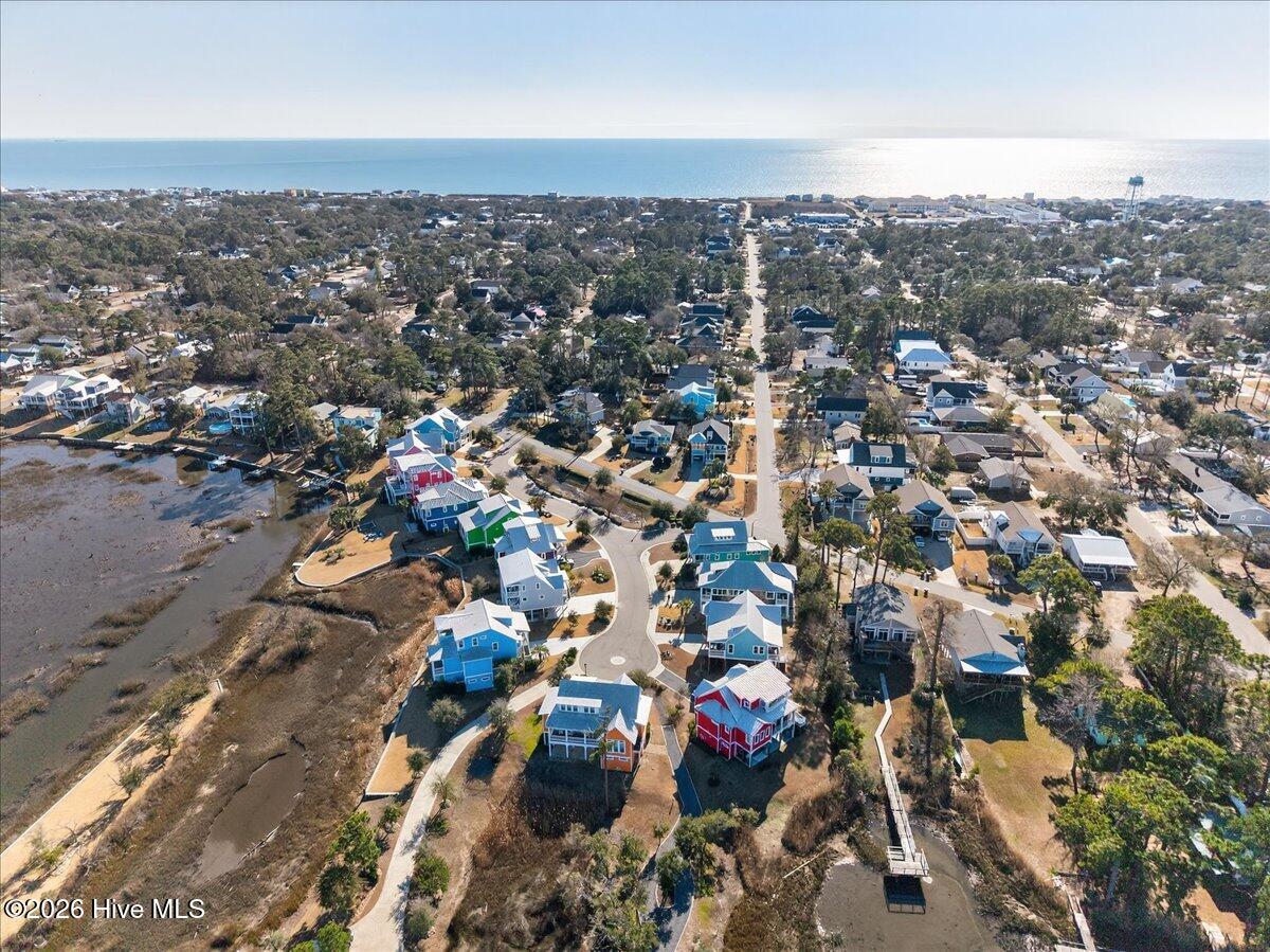 102 Lucas Cove