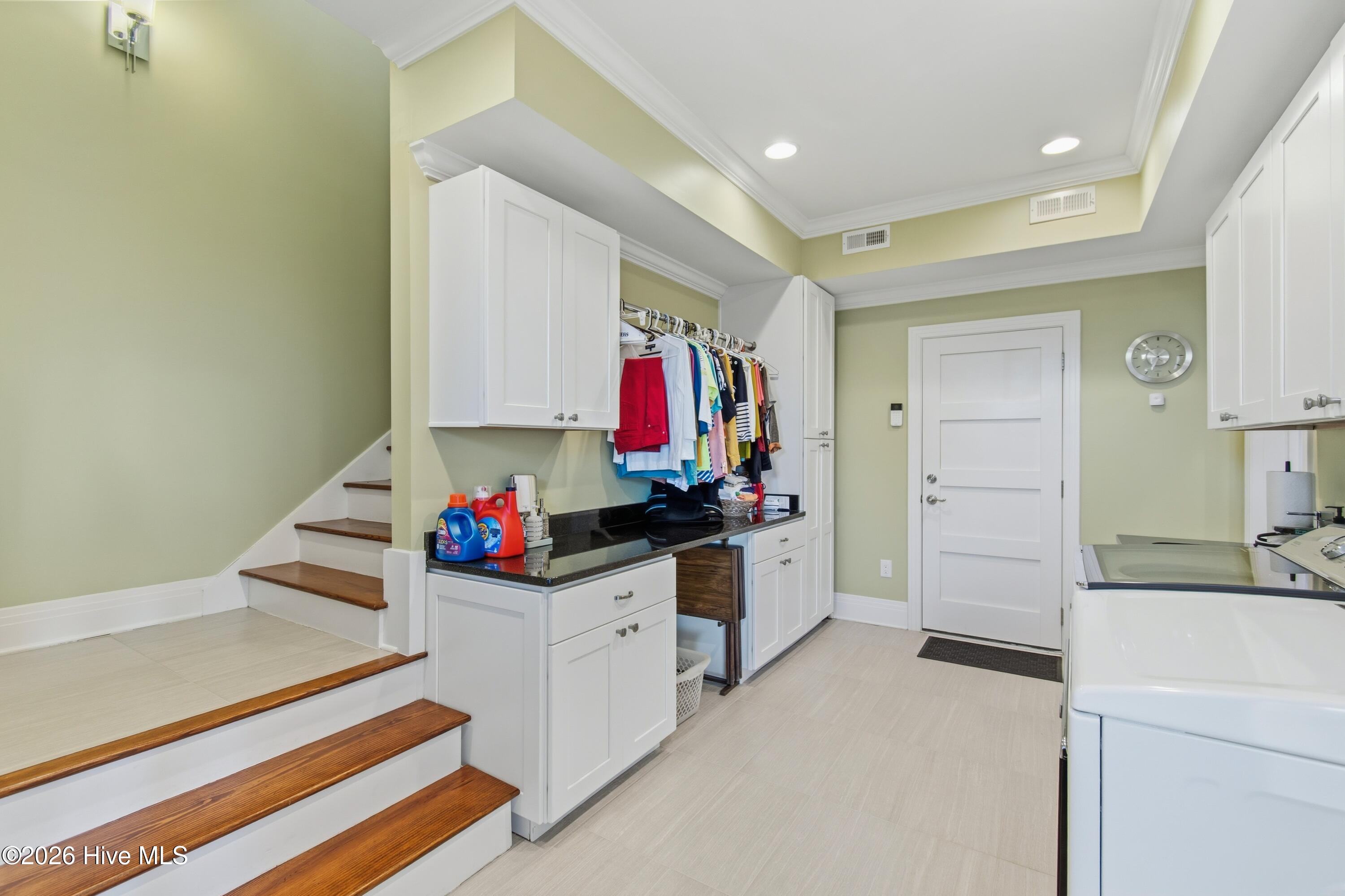 3402 Turnbuckle Lane SE