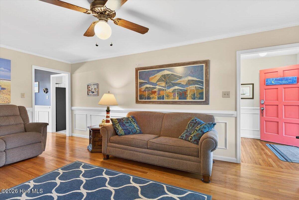 204 NE 36th Street