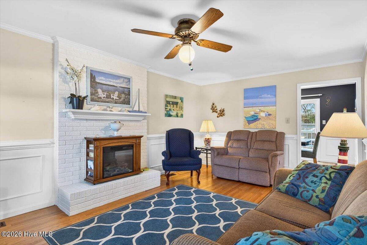 204 NE 36th Street