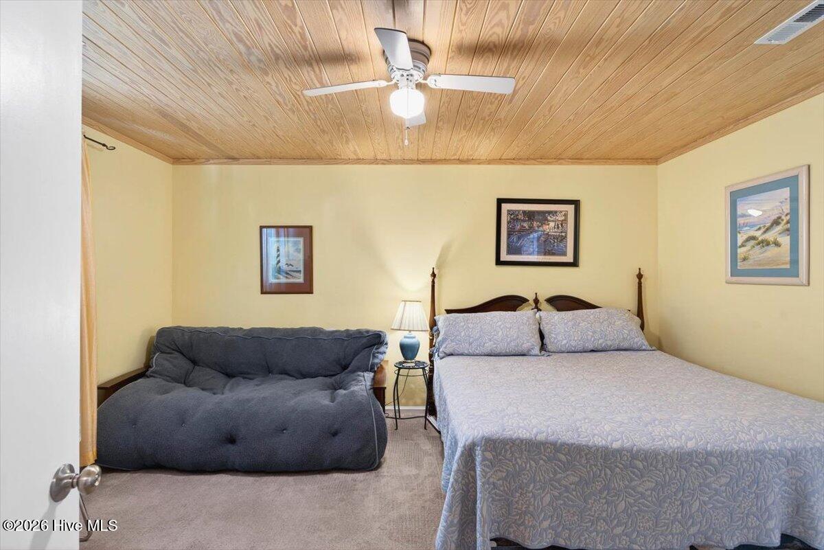 204 NE 36th Street