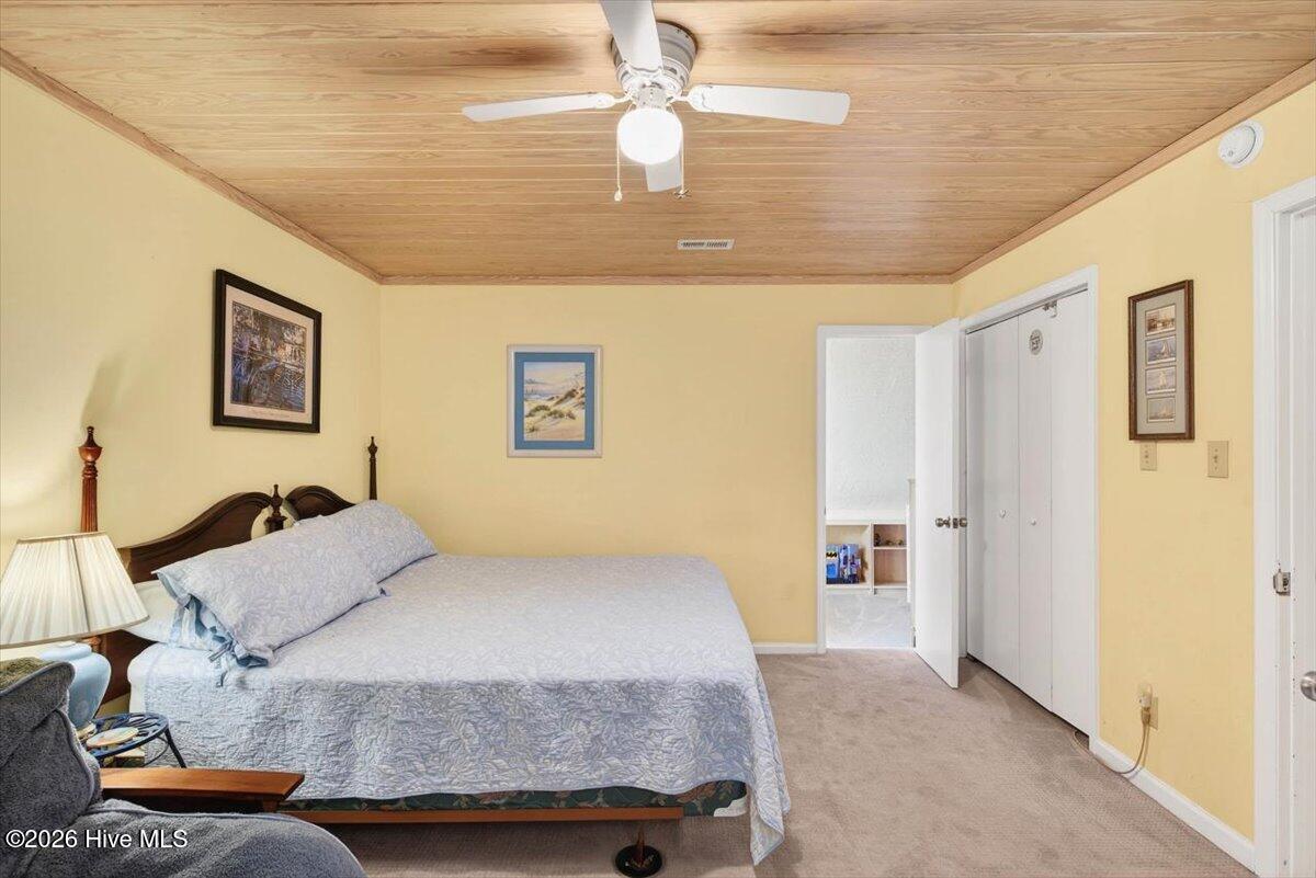 204 NE 36th Street