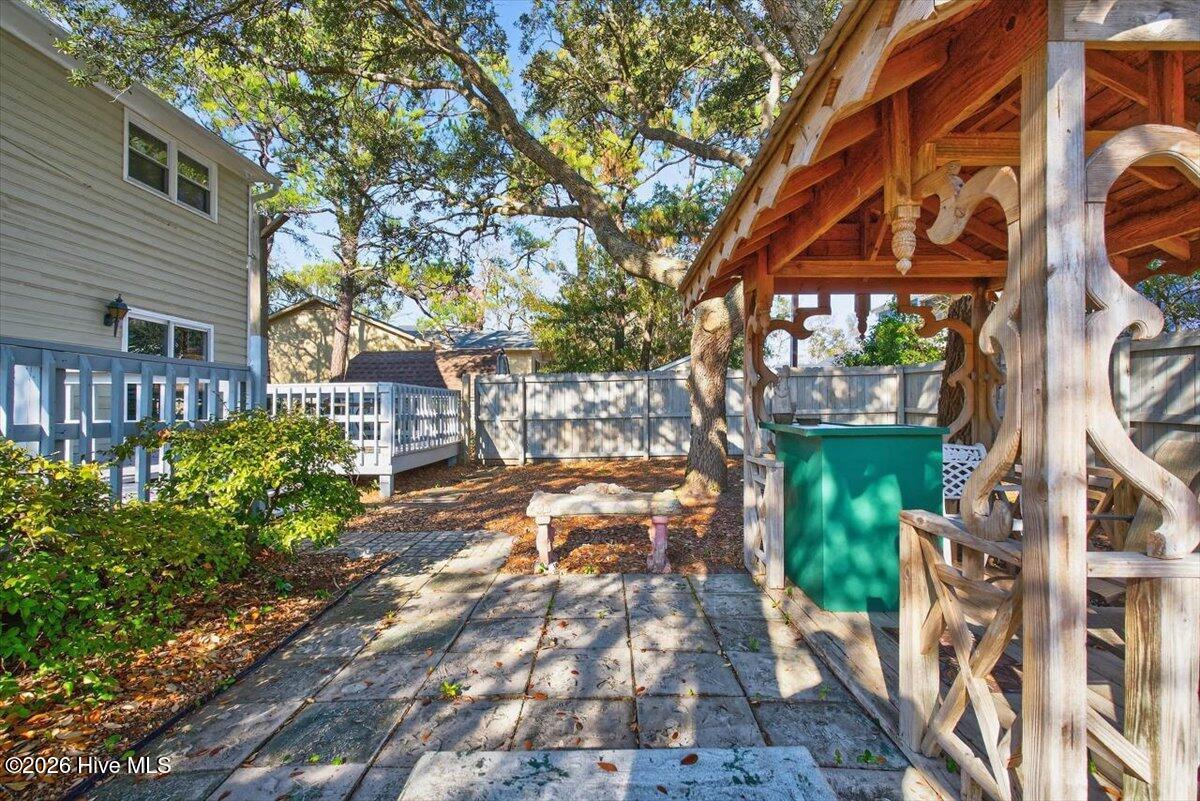 204 NE 36th Street