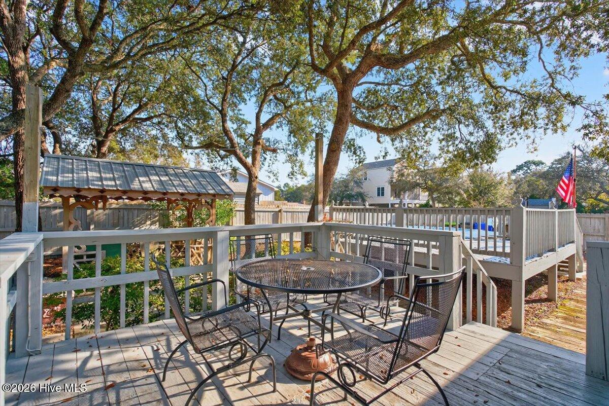 204 NE 36th Street