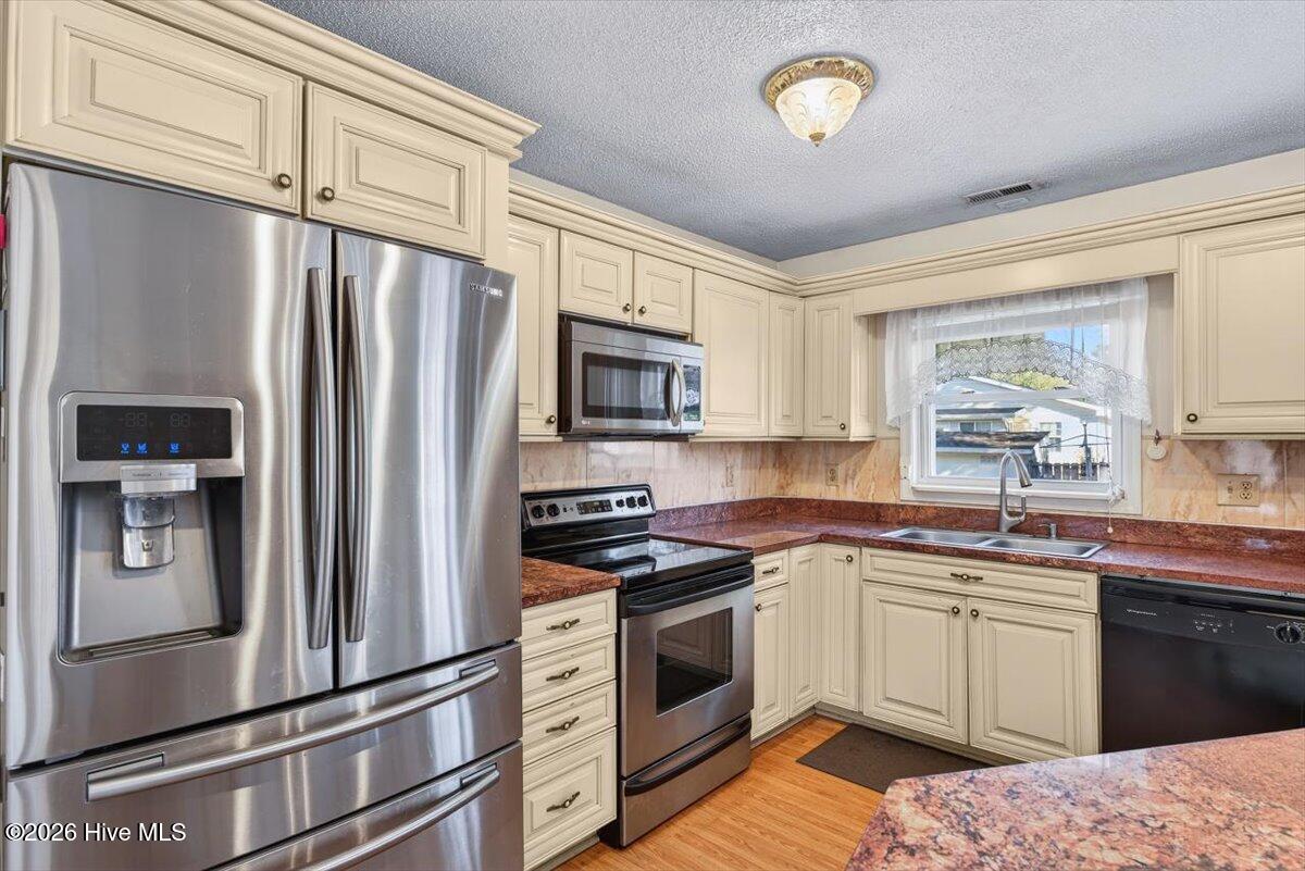 104 NE 34th Street